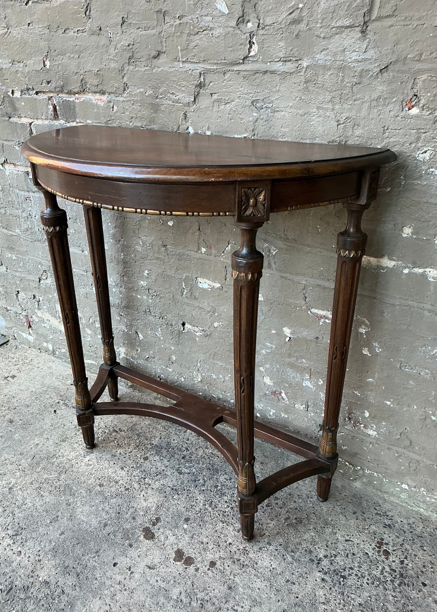 GOODWOOD Carved Demilune