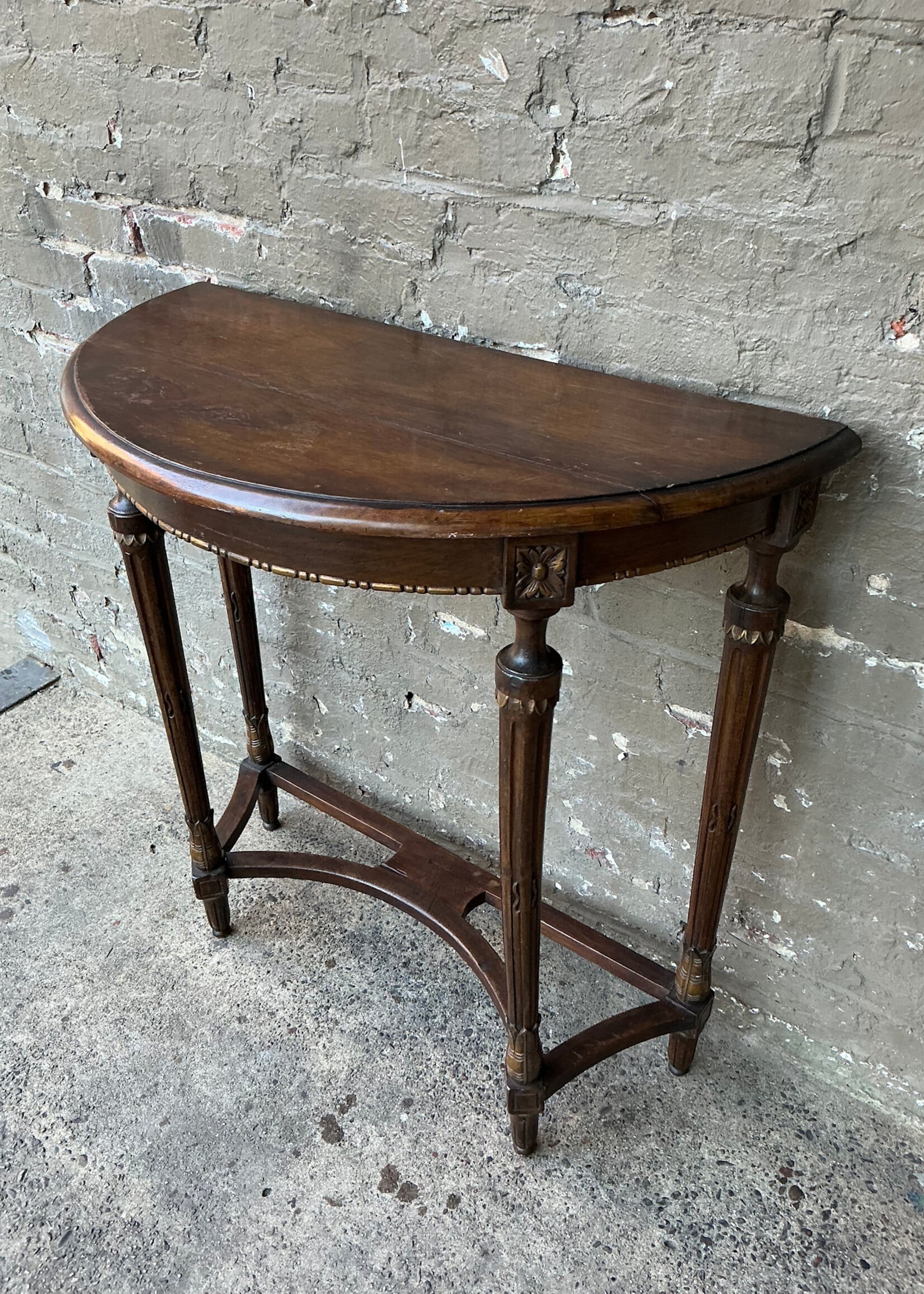 GOODWOOD Carved Demilune