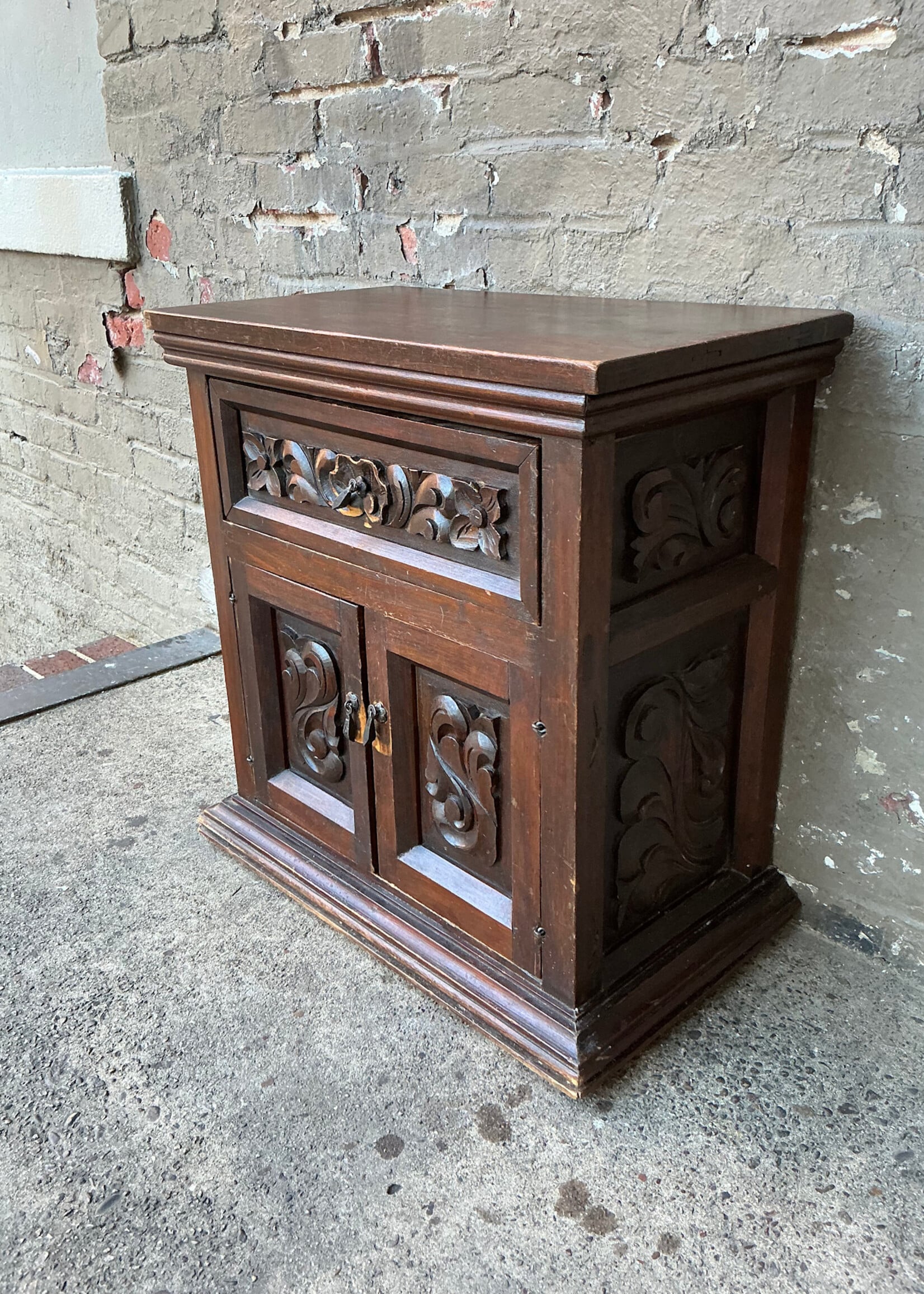 GOODWOOD Spanish Colonial Style Nightstand