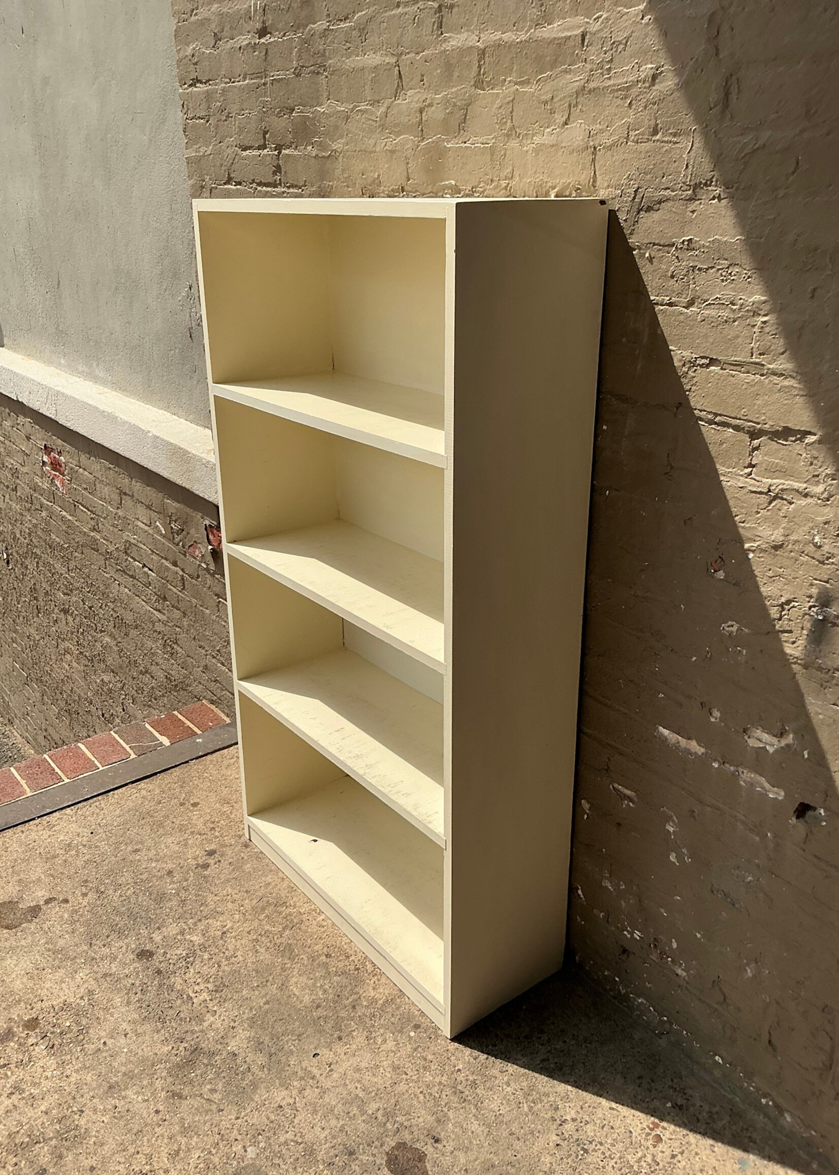 GOODWOOD Vintage Painted White Shelf