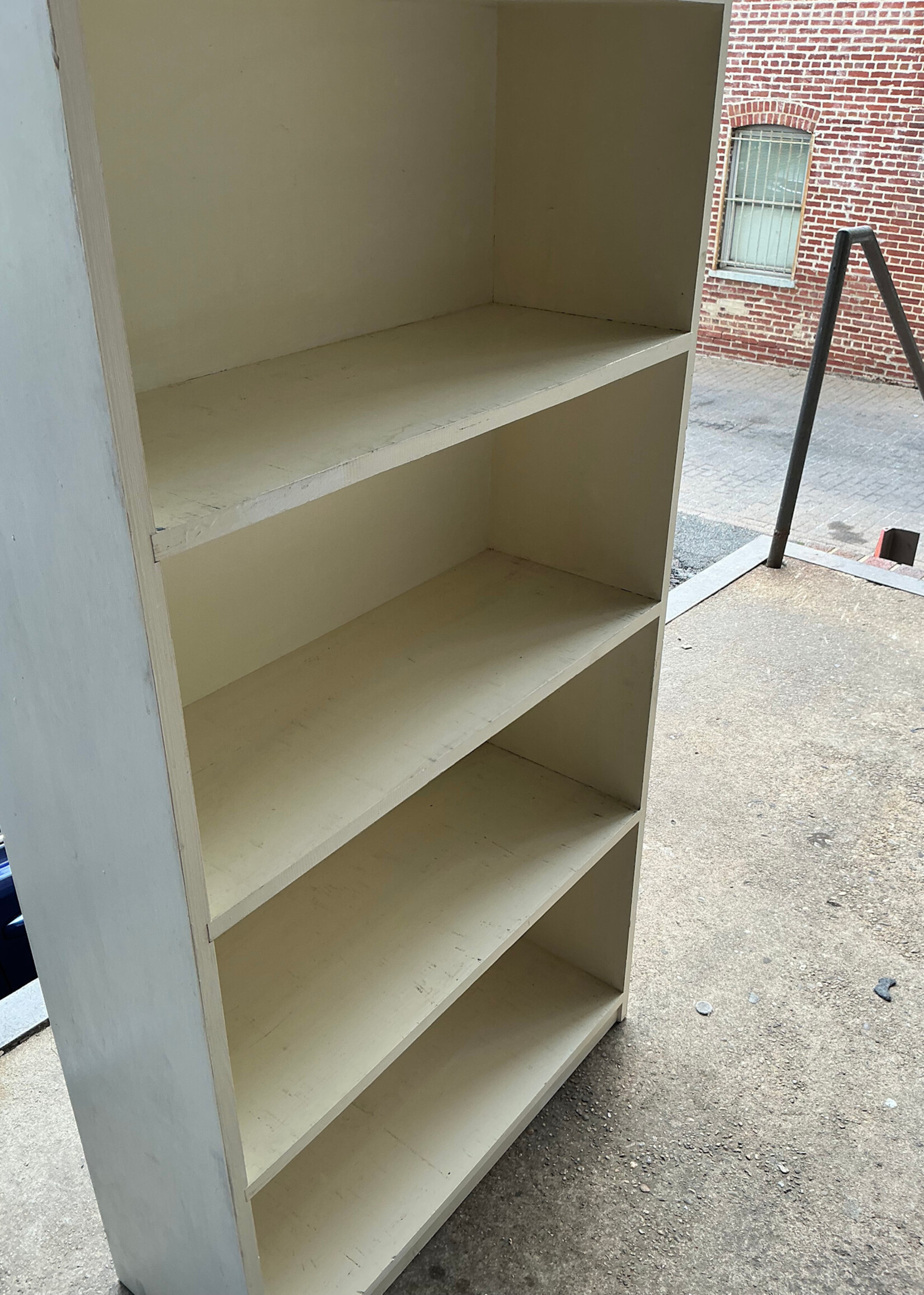 GOODWOOD Vintage Painted White Shelf