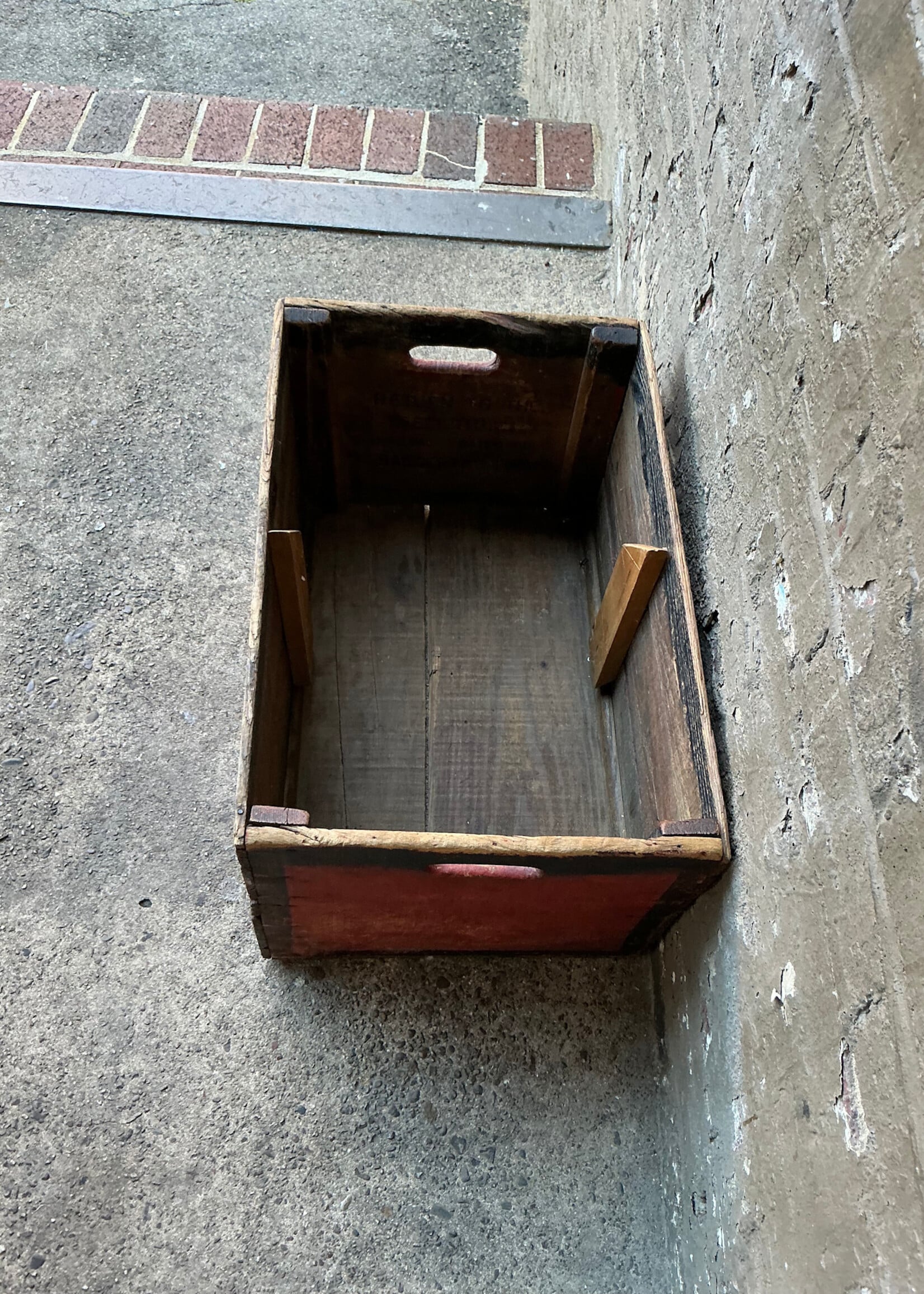 GOODWOOD Primitive Painted Box