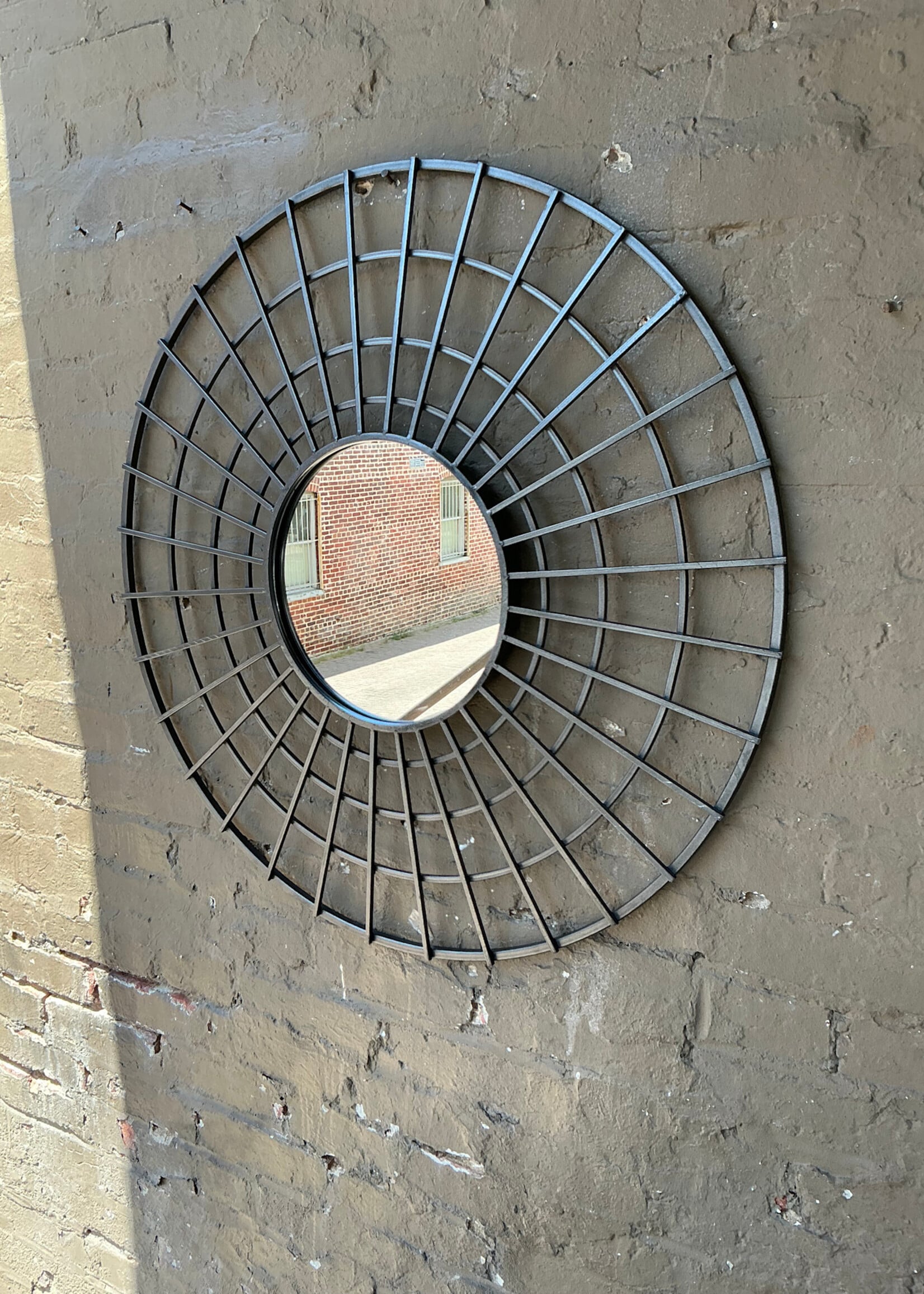 GOODWOOD Round Metal Mirror