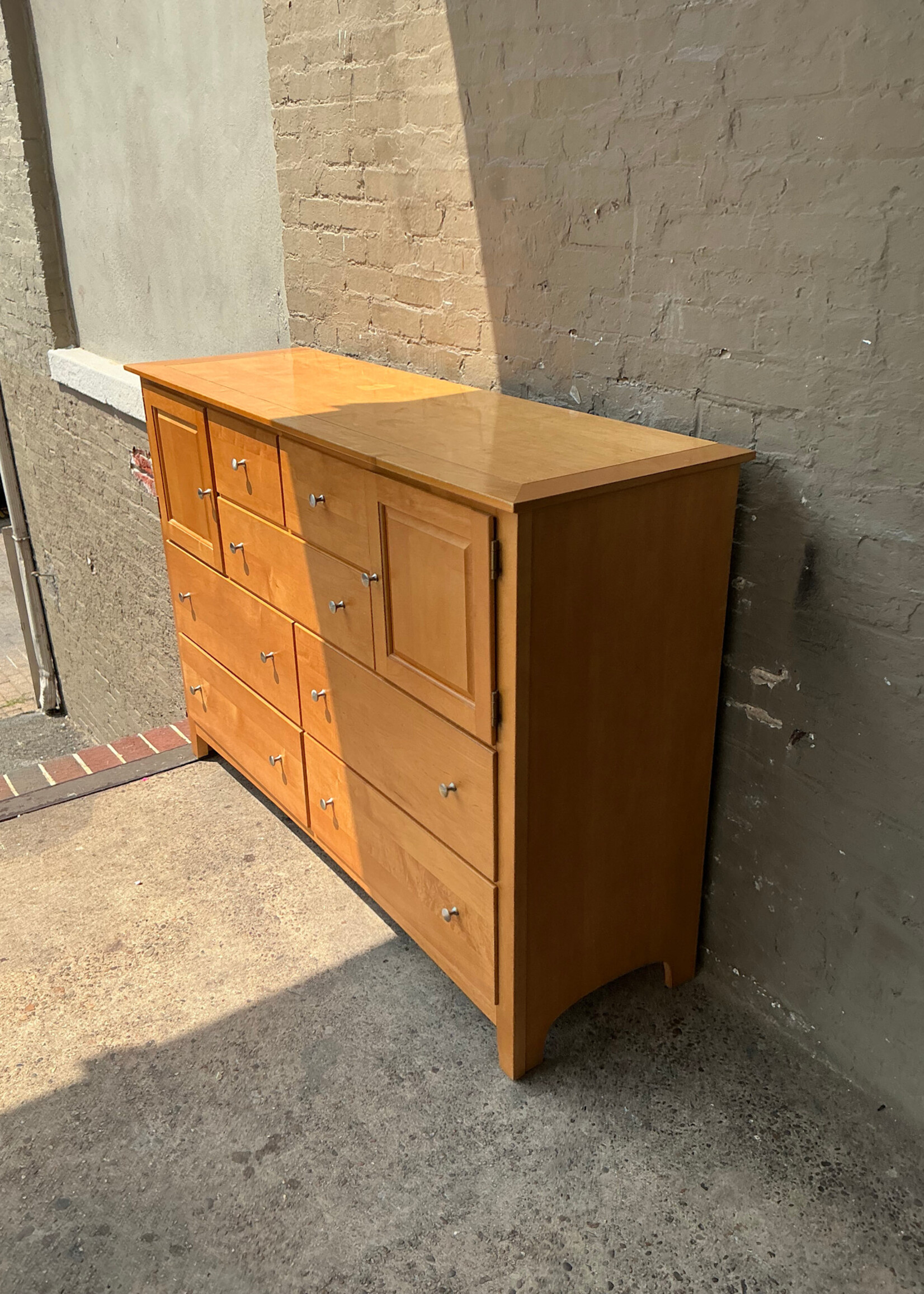 GOODWOOD Stanley Maple Dresser