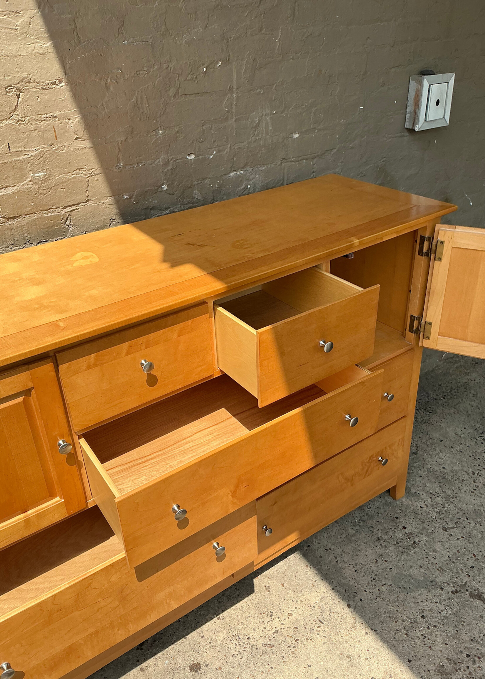 GOODWOOD Stanley Maple Dresser
