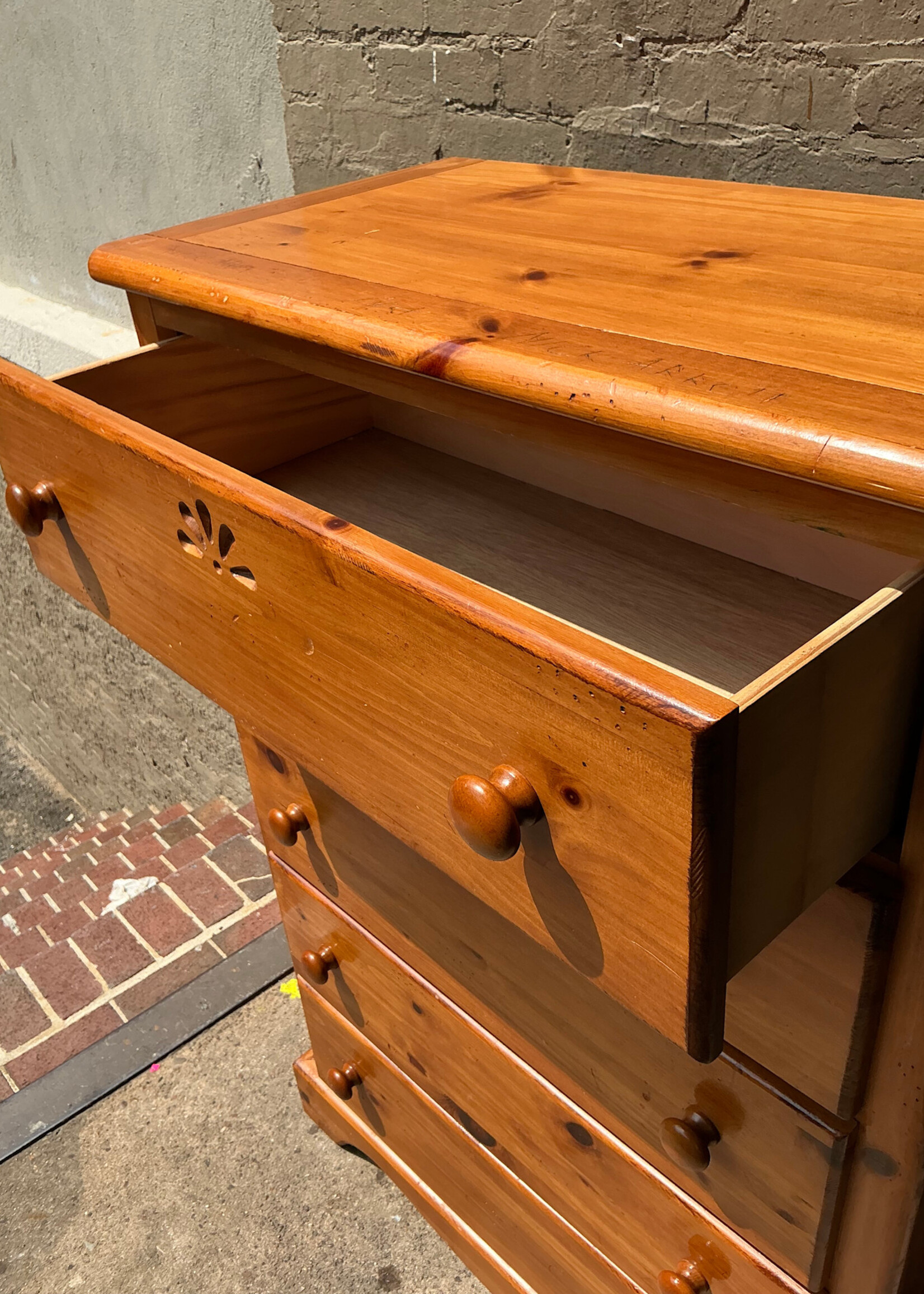 GOODWOOD Vintage Pine Chest of Drawers