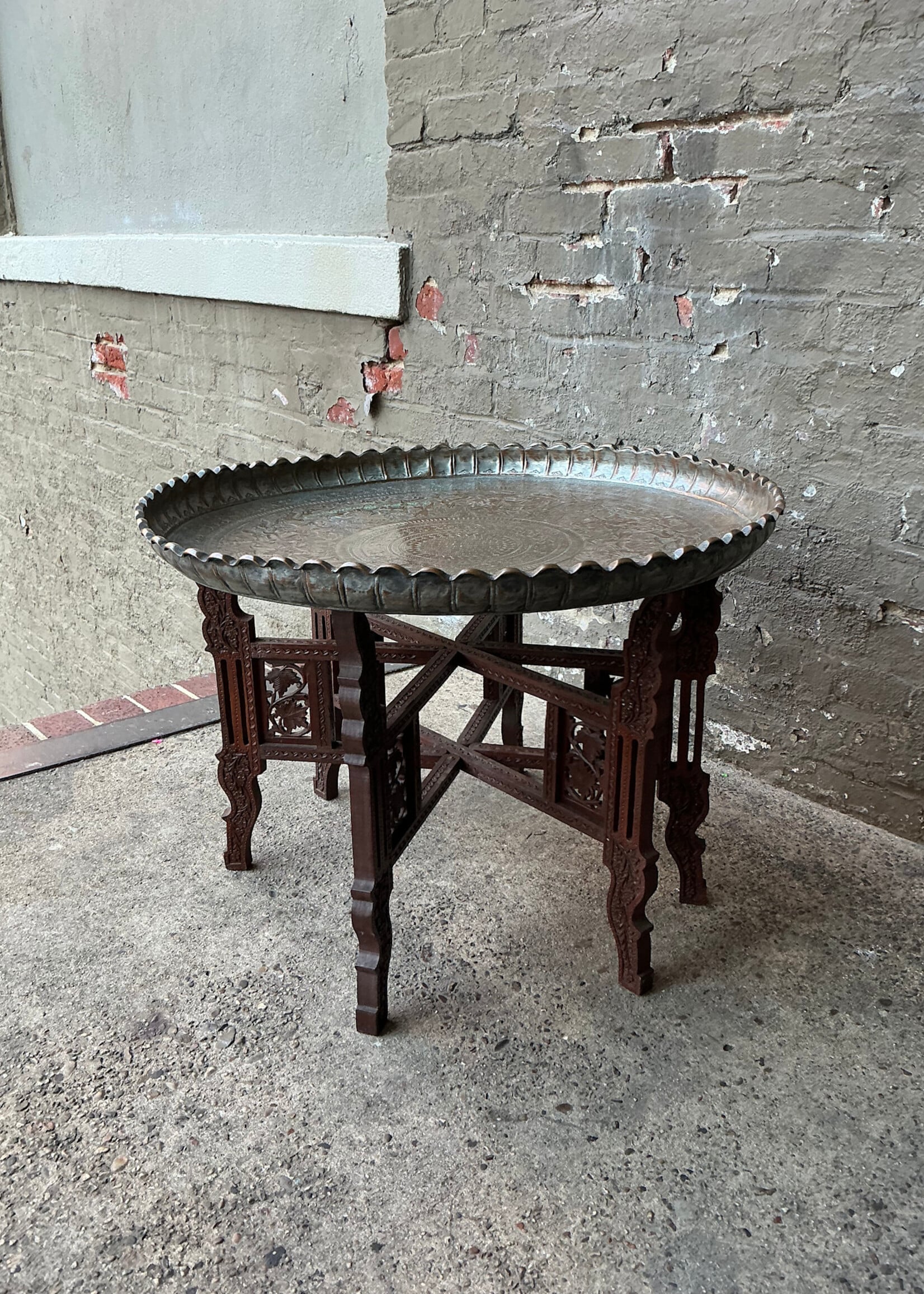 GOODWOOD Large Brass Tray on Stand