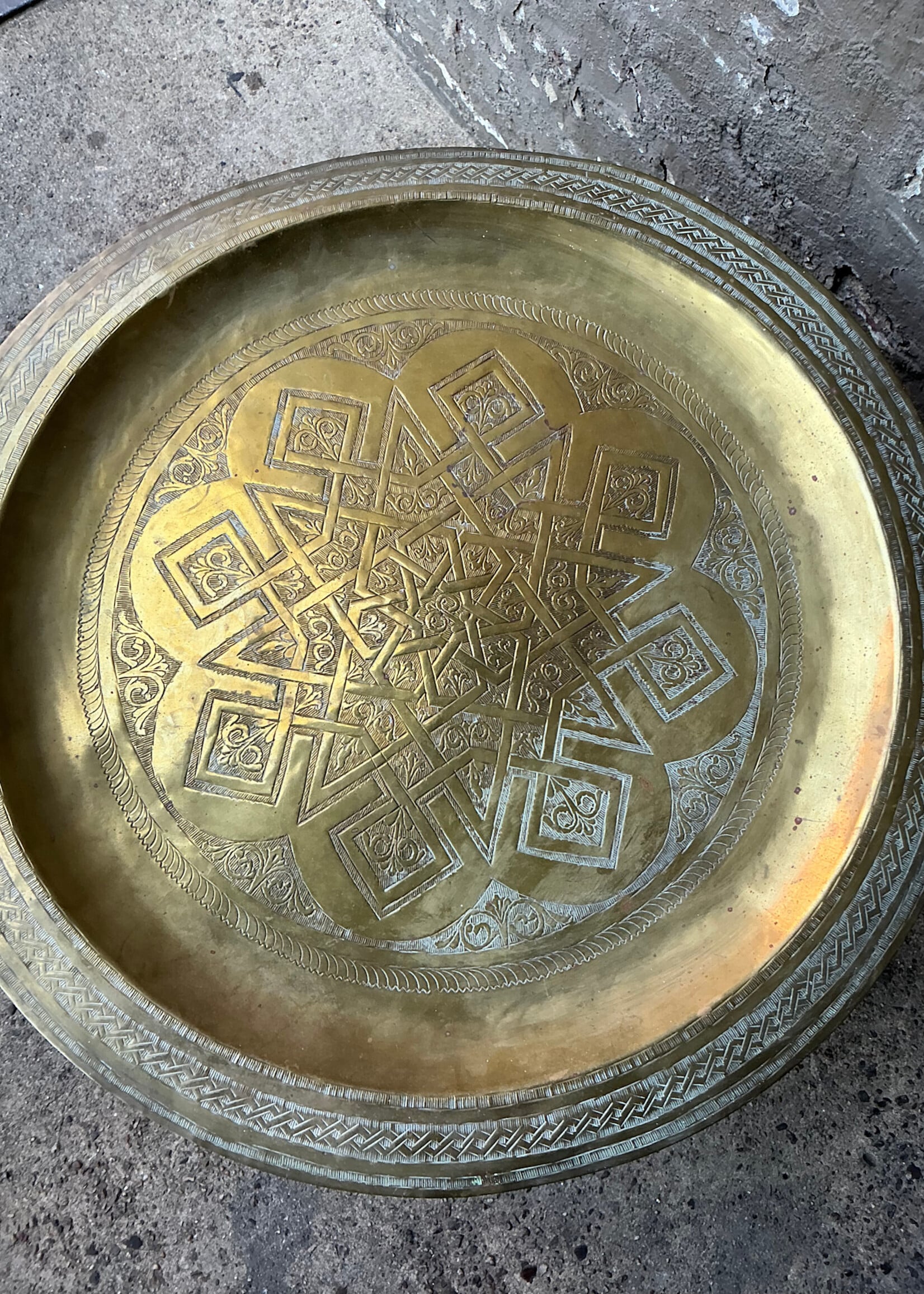 GOODWOOD Small Brass Tray on Stand