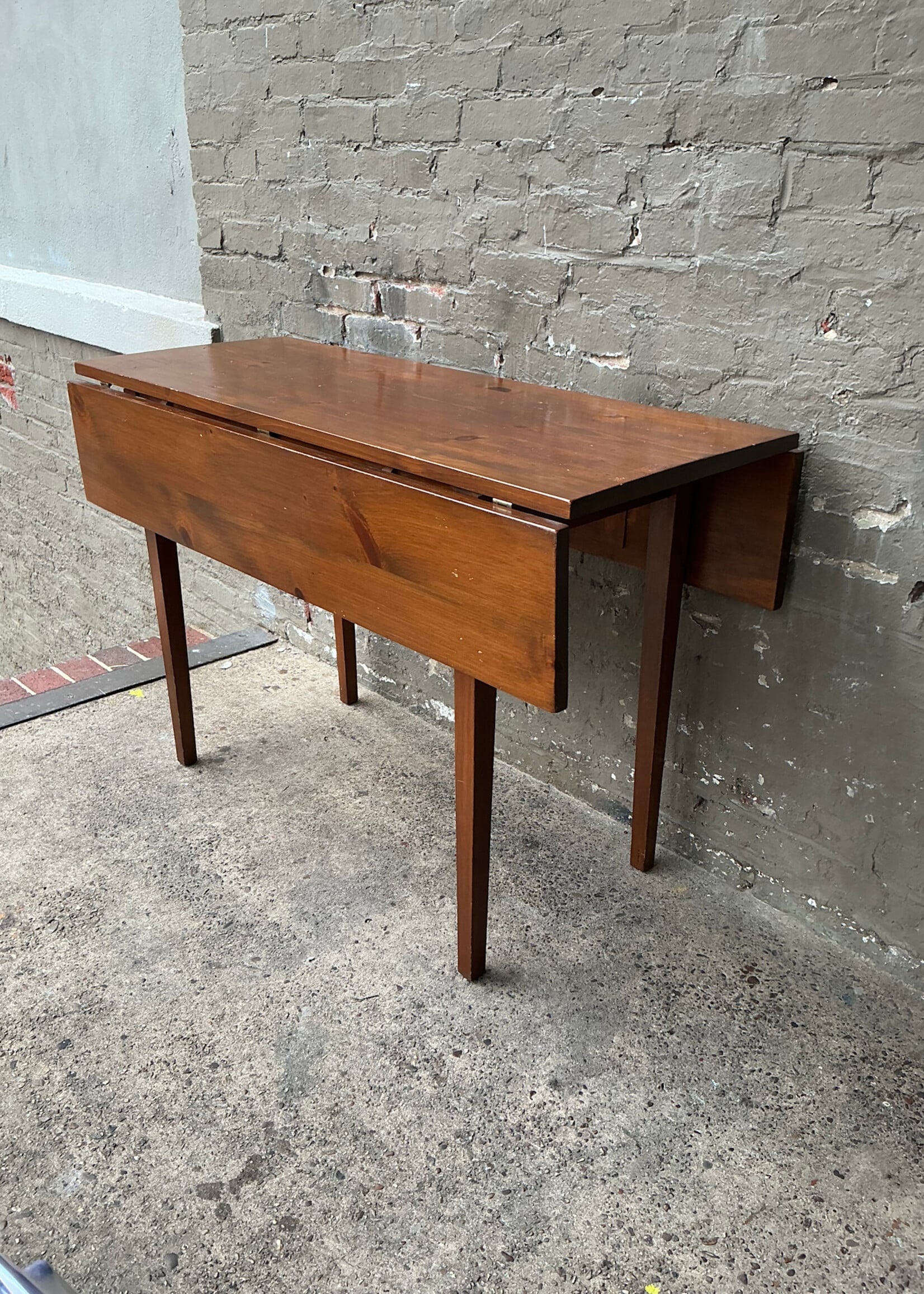 GOODWOOD Vintage Pine Dropleaf Table