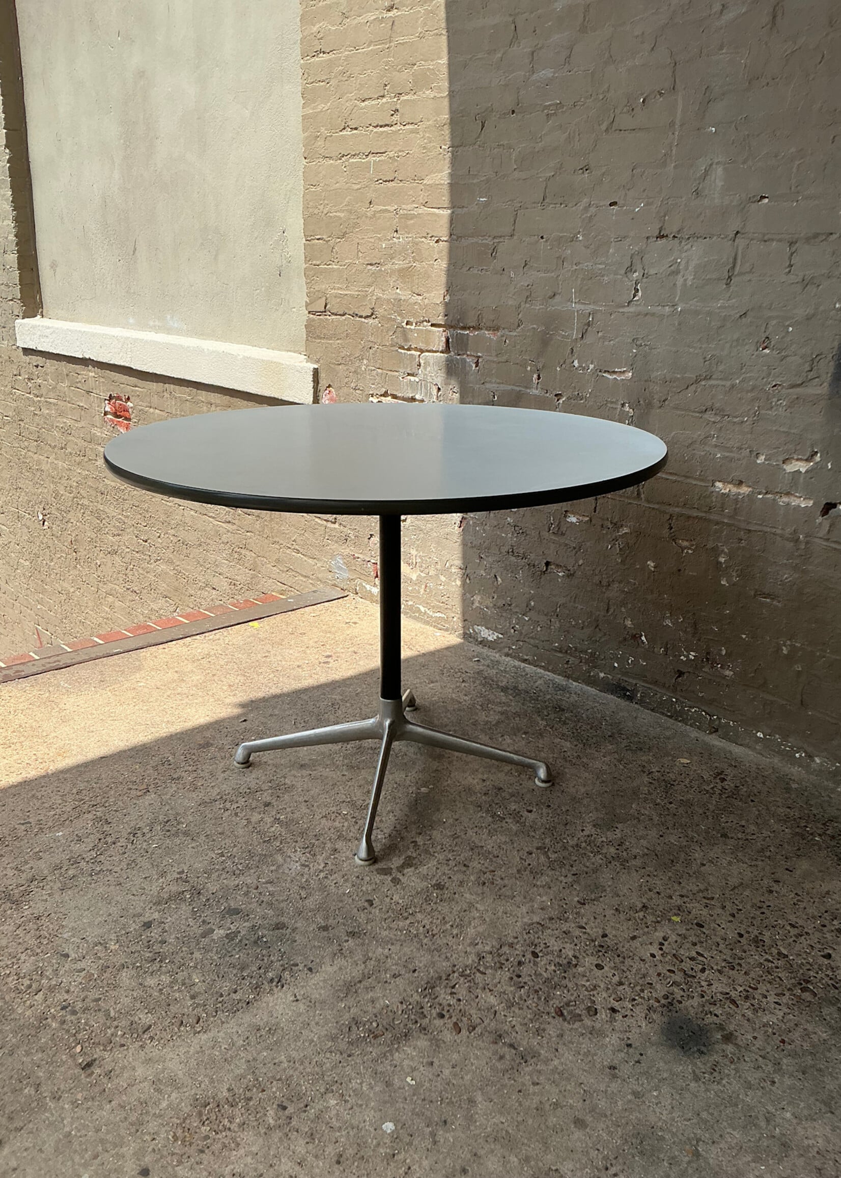 GOODWOOD Eames for Herman Miller Laminate Top Table