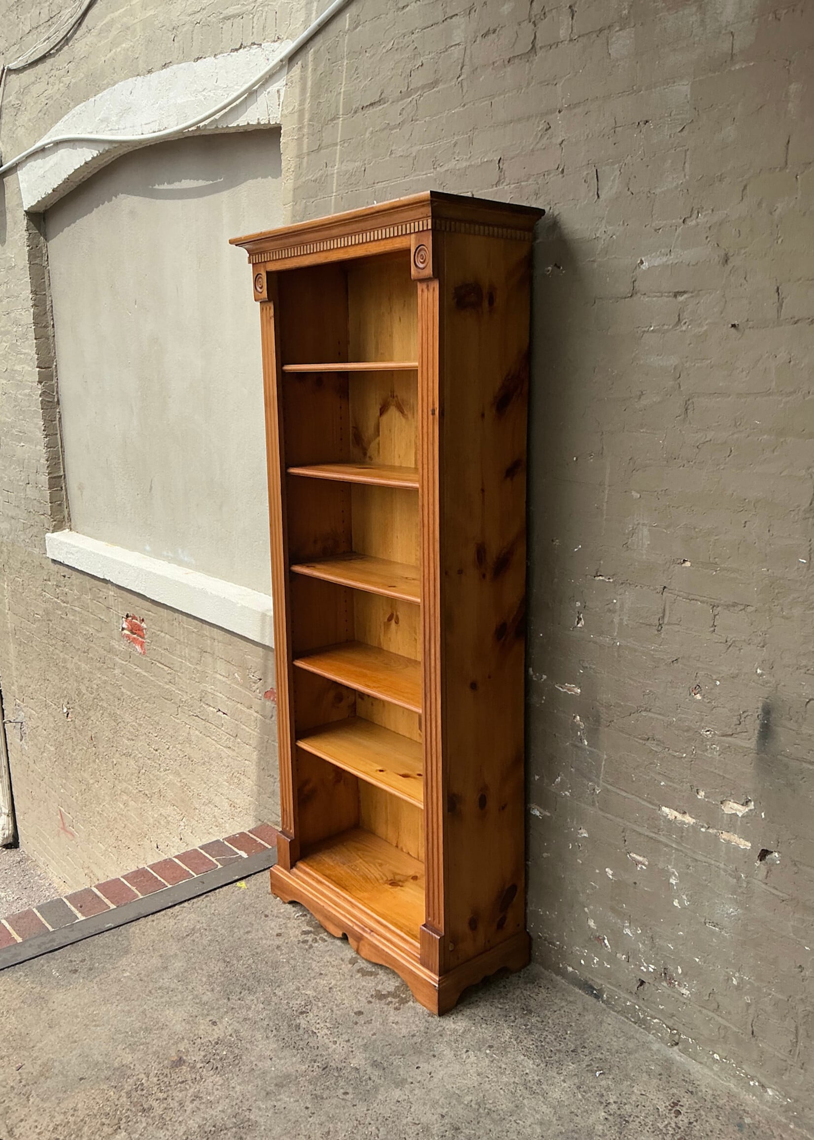 GOODWOOD Pine Book Shelf
