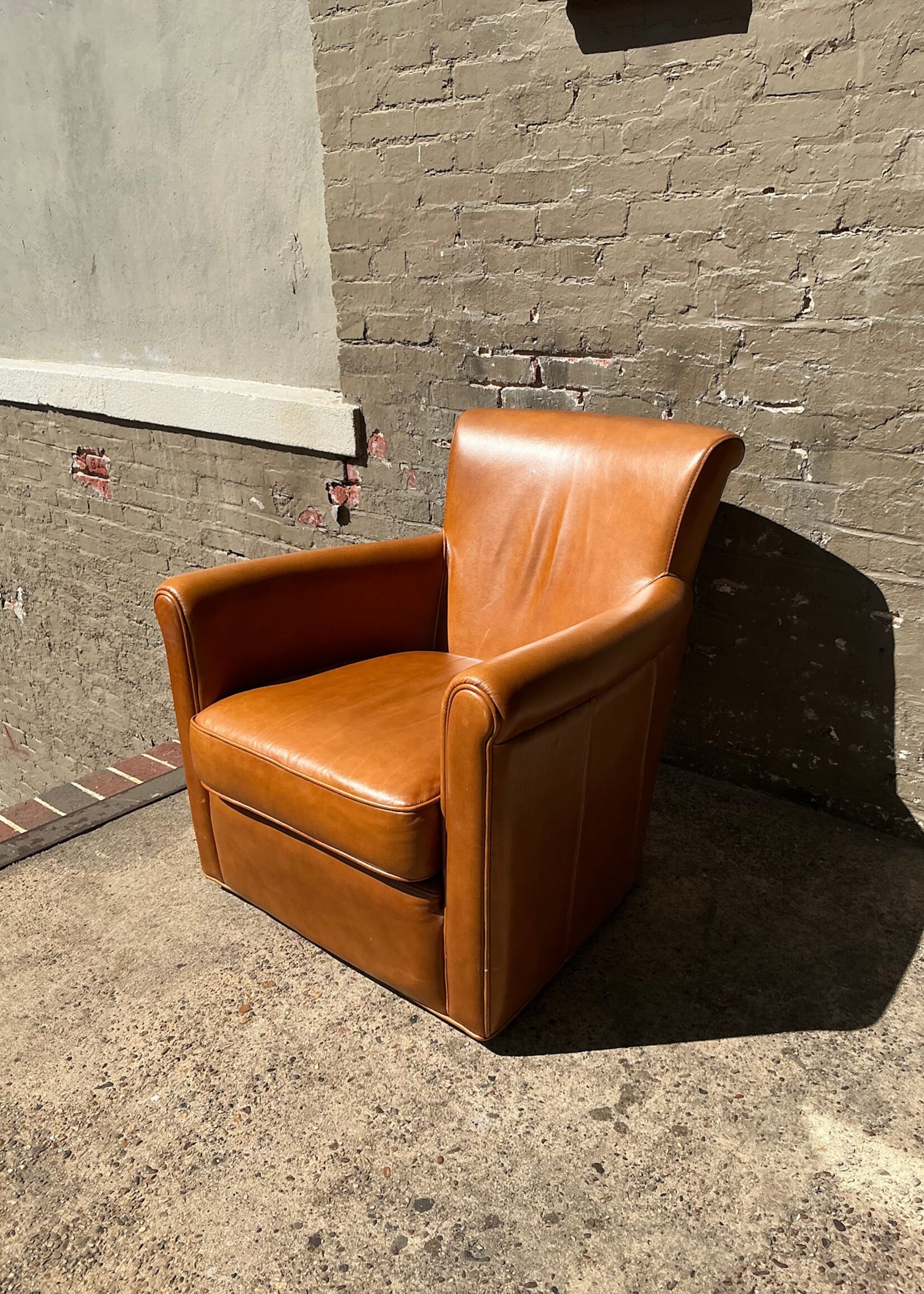 GOODWOOD Art Deco Style Leather Swivel Chair