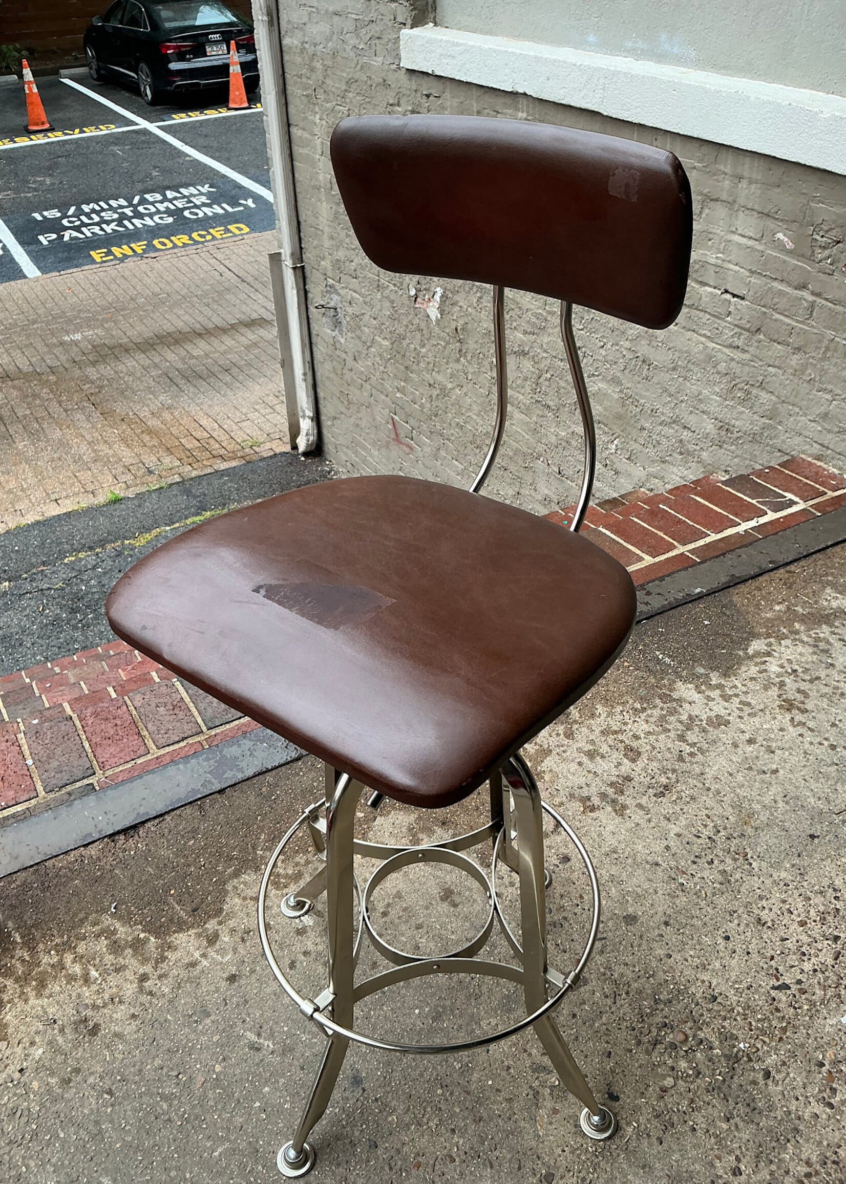 GOODWOOD Leather Toledo Stool