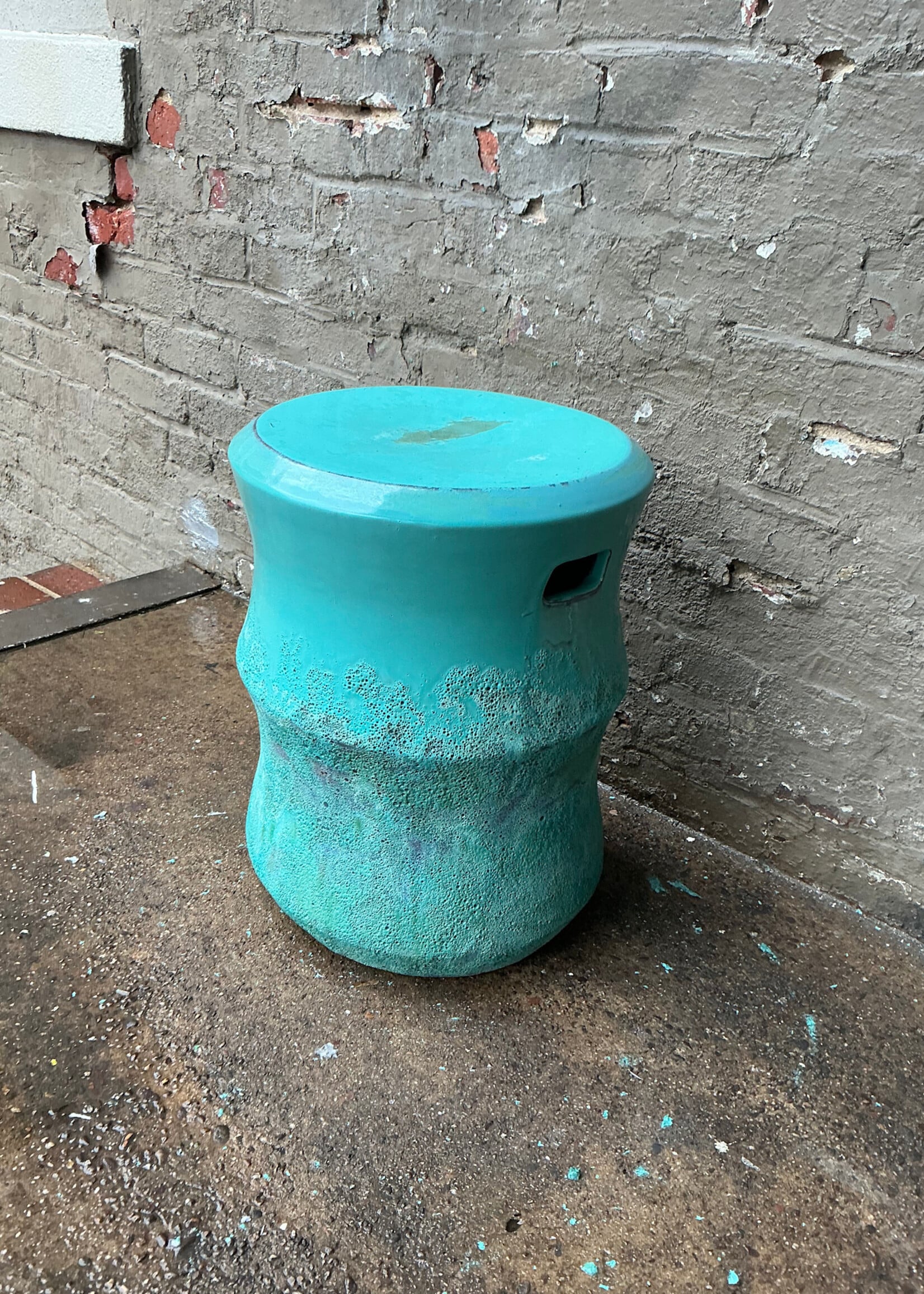 GOODWOOD Volcanic Glaze Clay Garden Seat