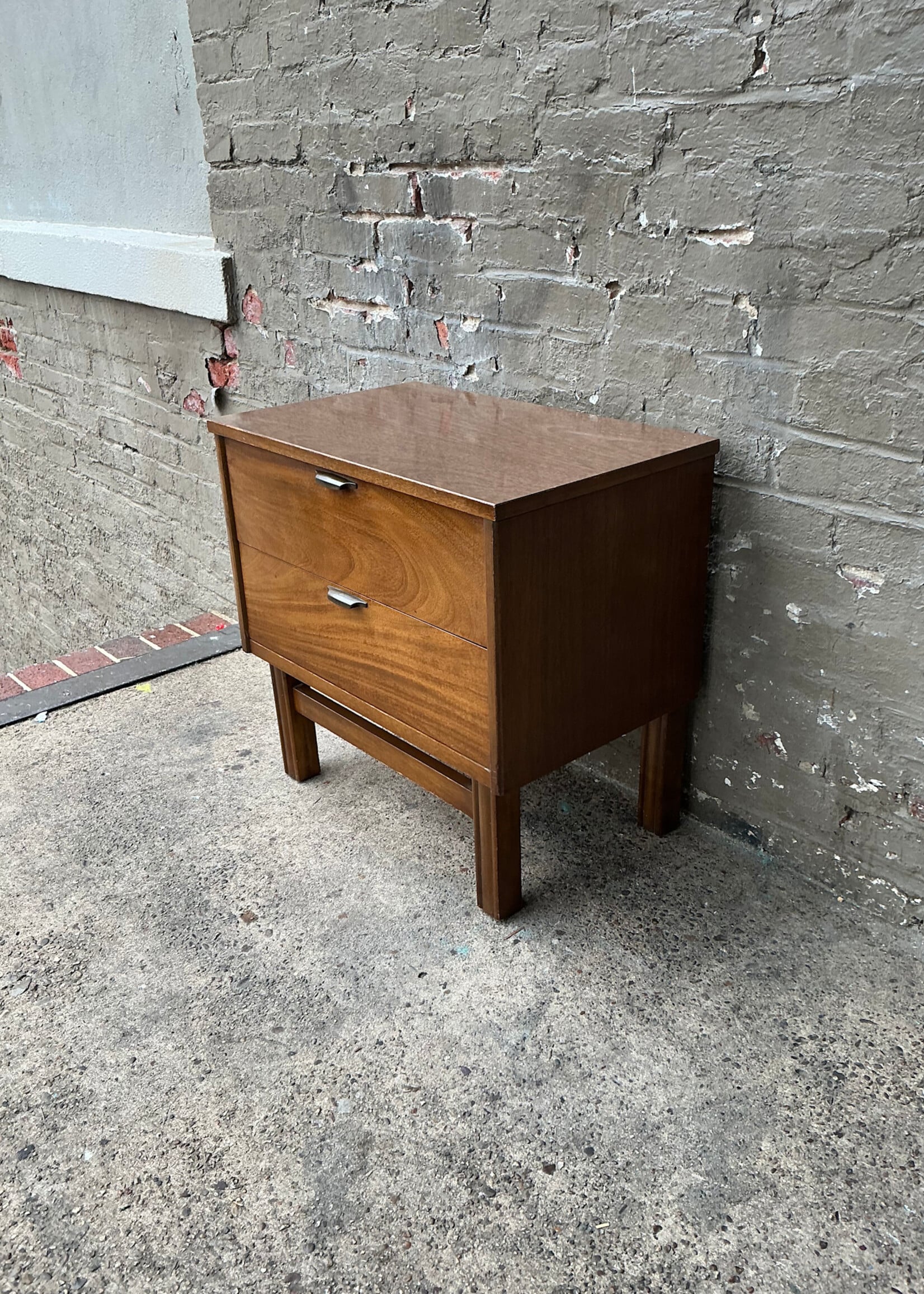 GOODWOOD MCM Laminate Top Nightstand