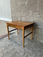 GOODWOOD Antique American Pine Table