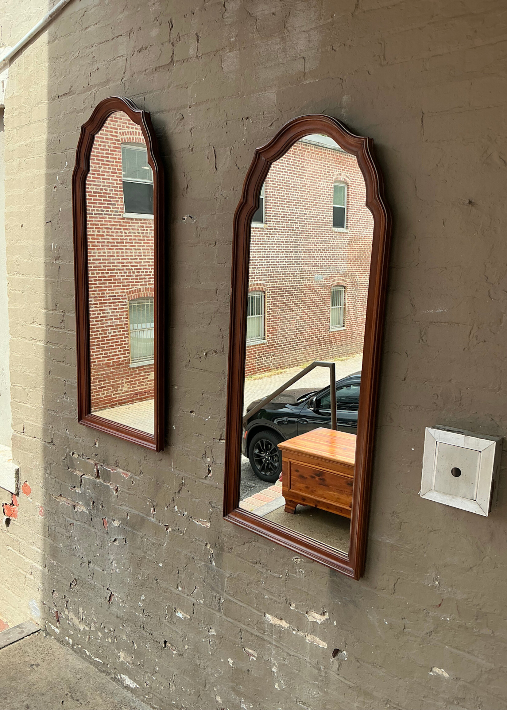 GOODWOOD Queen Anne Style Mahogany Mirror