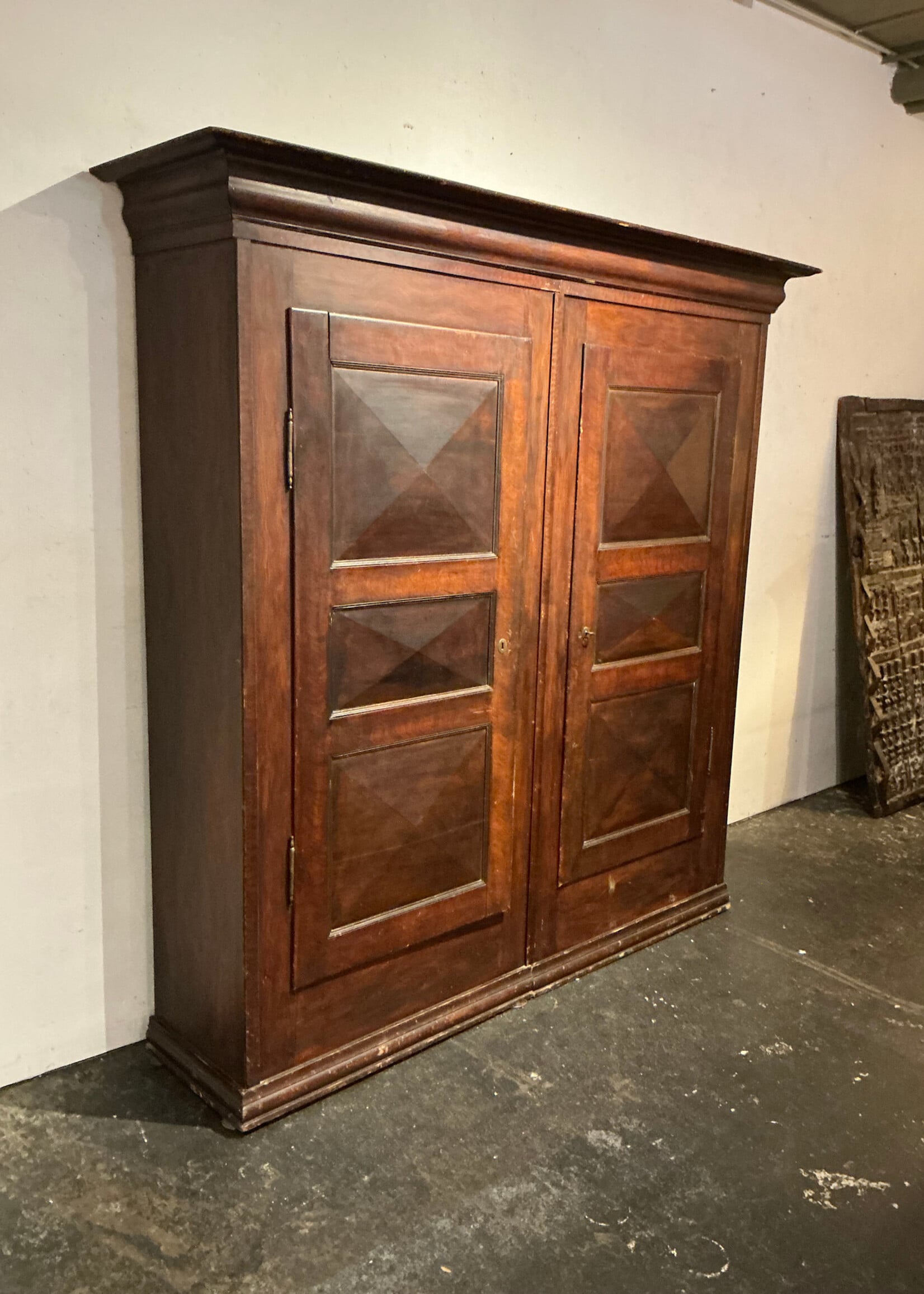 GOODWOOD 19th Century Grain Painted Linen Press