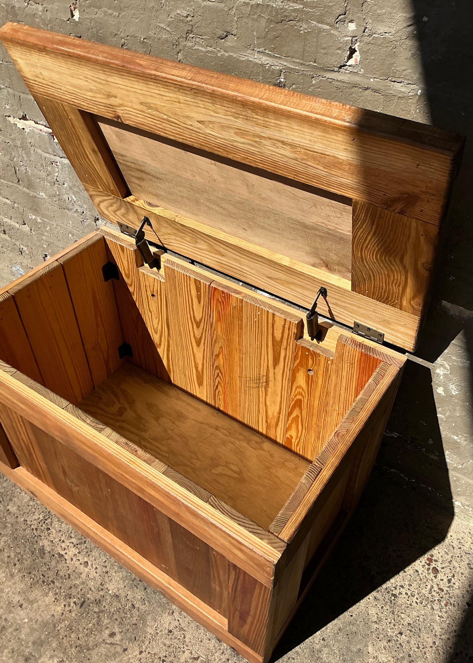 GOODWOOD Crate Style Wood Storage Trunk