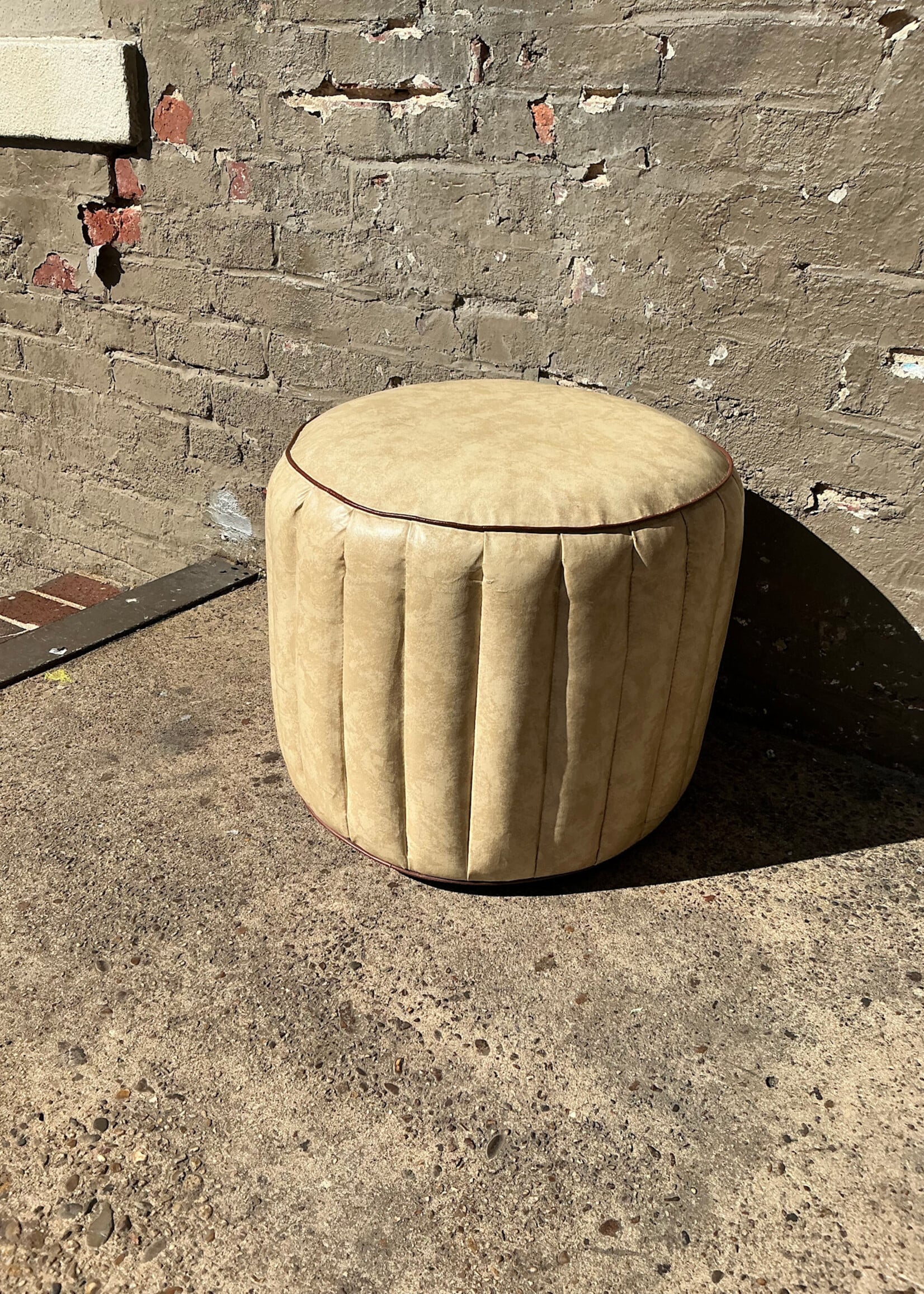 GOODWOOD Vintage Vinyl Footstool