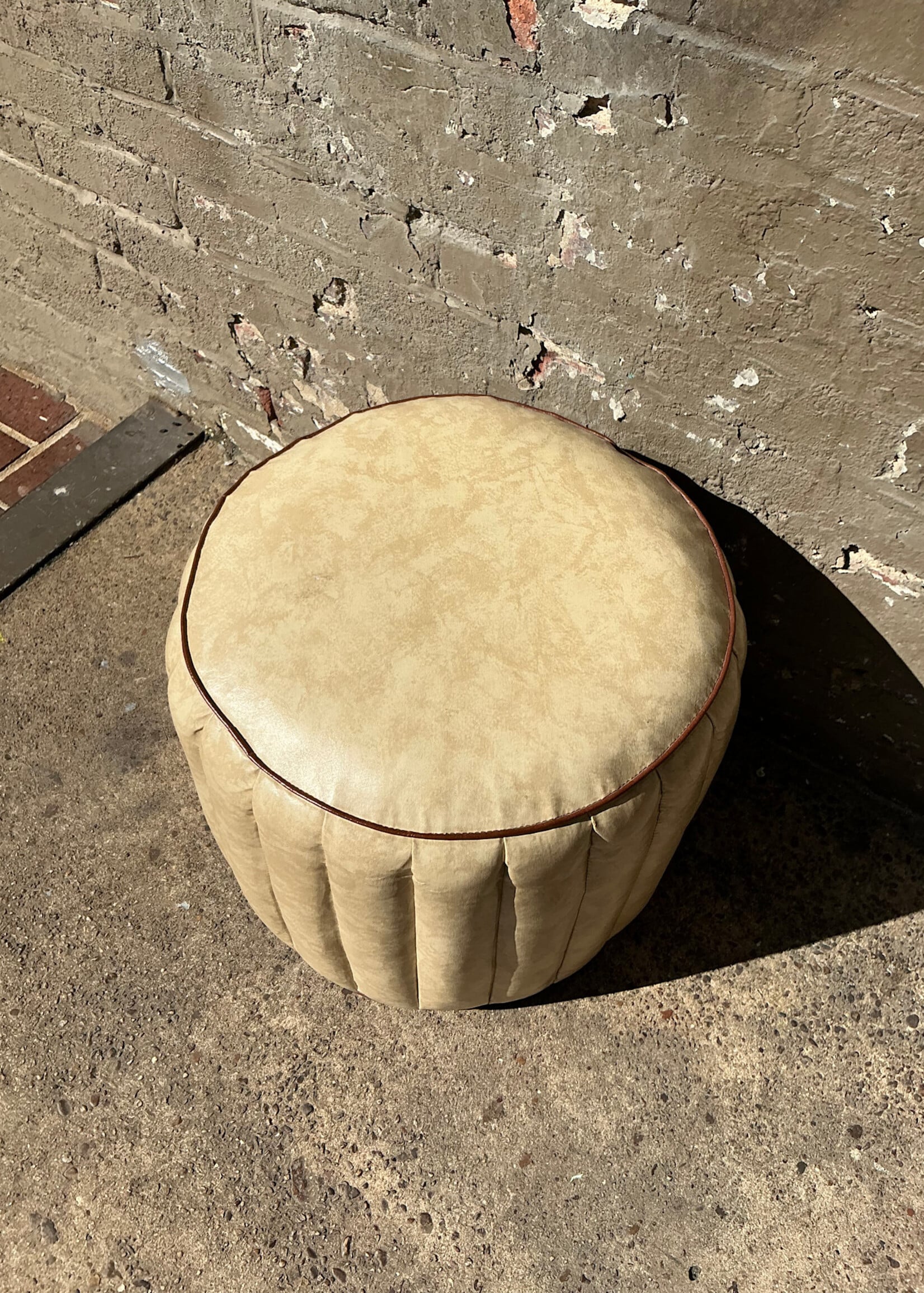 GOODWOOD Vintage Vinyl Footstool
