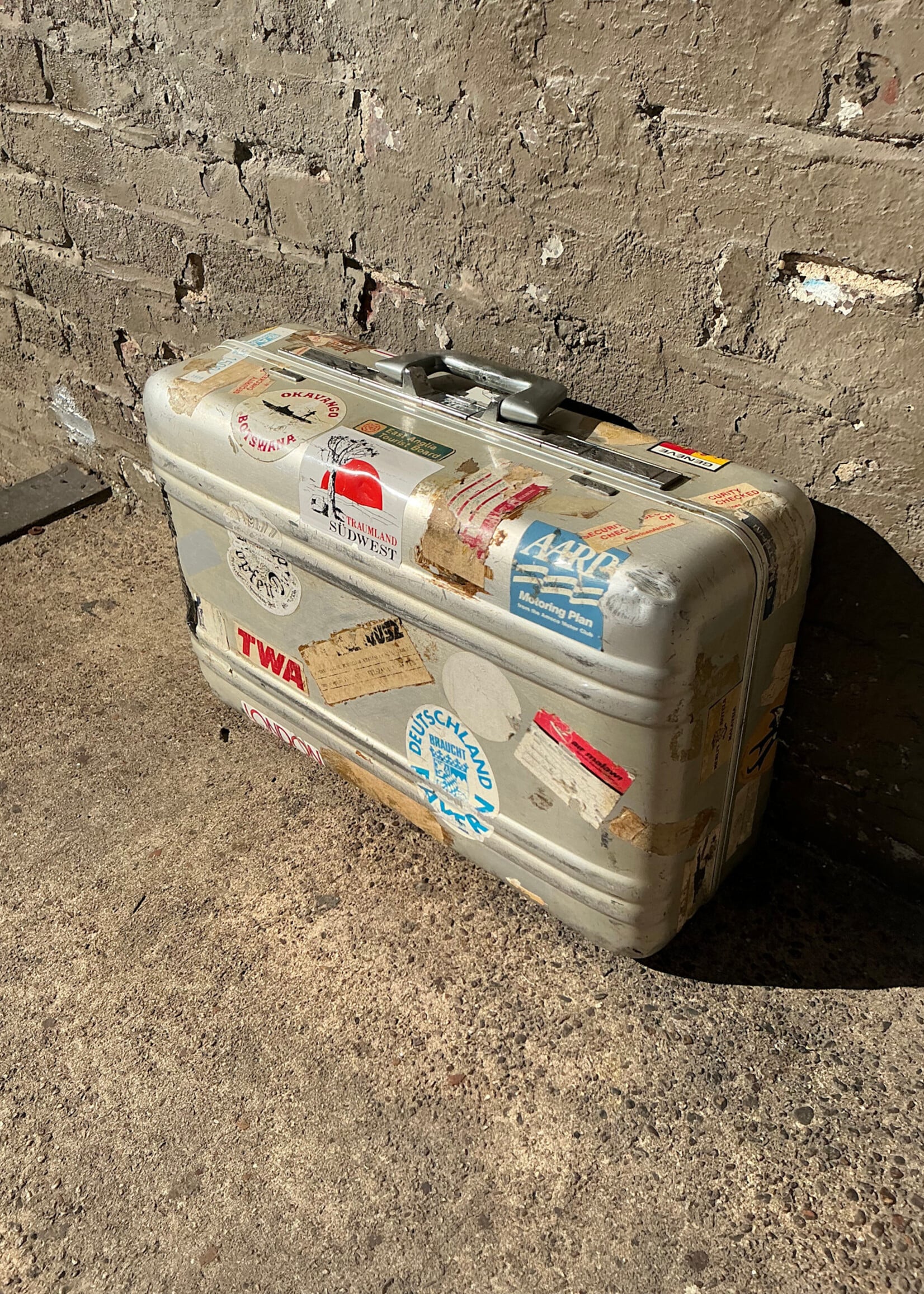 GOODWOOD Halliburton Zero Suitcase