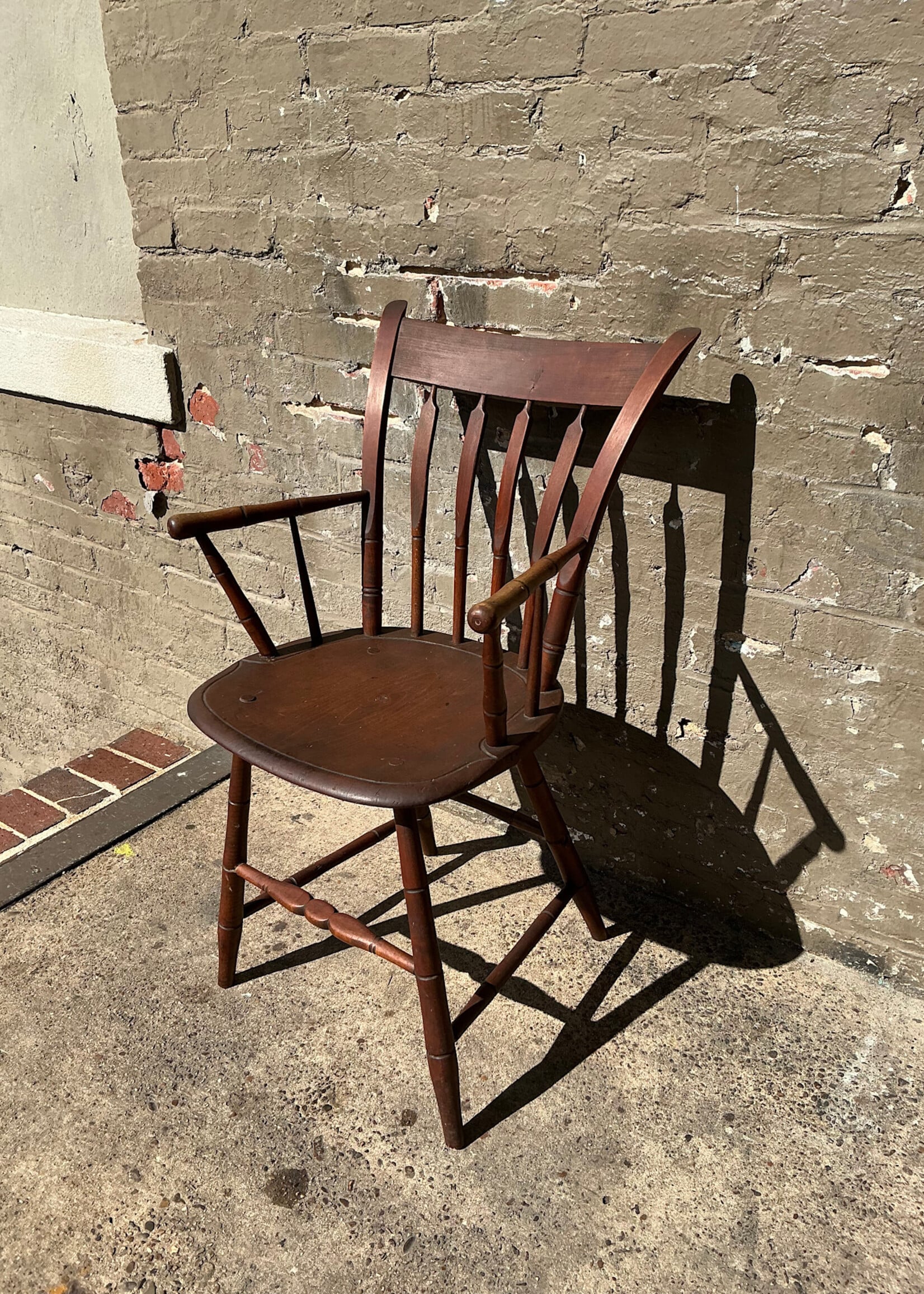 GOODWOOD Antique Cattail Windsor Chair