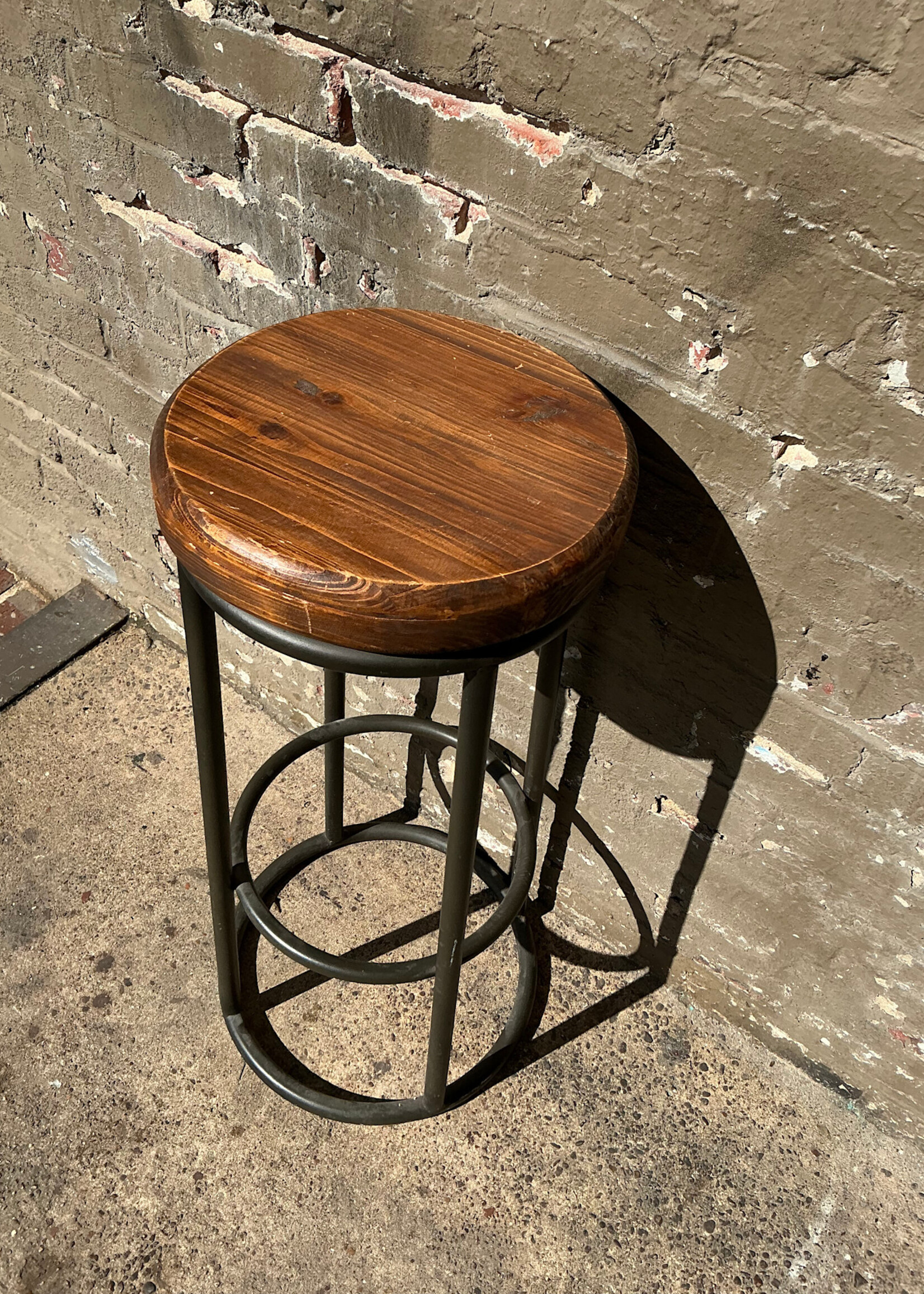 GOODWOOD Pine and Metal Stand