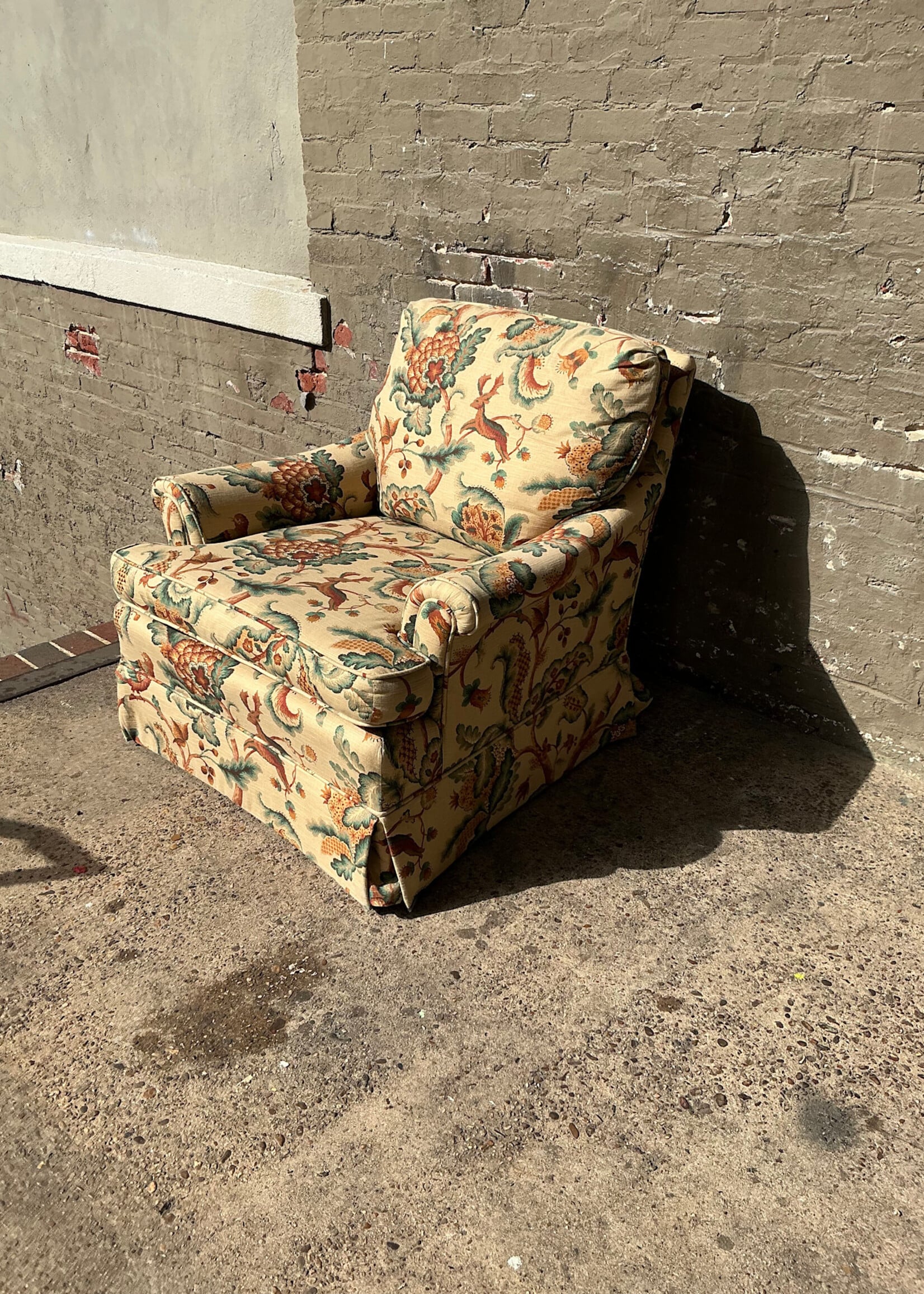 GOODWOOD Vintage Upholstered Lounge Chair
