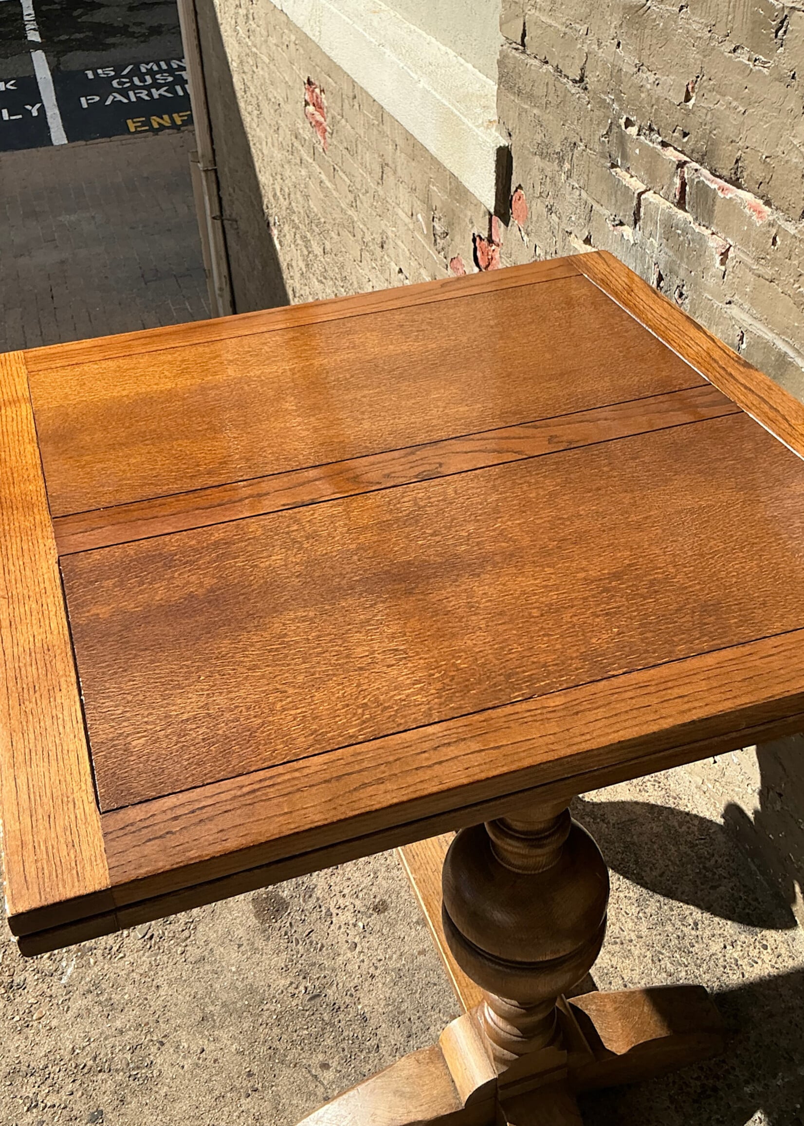 GOODWOOD Antique Oak Draw Leaf