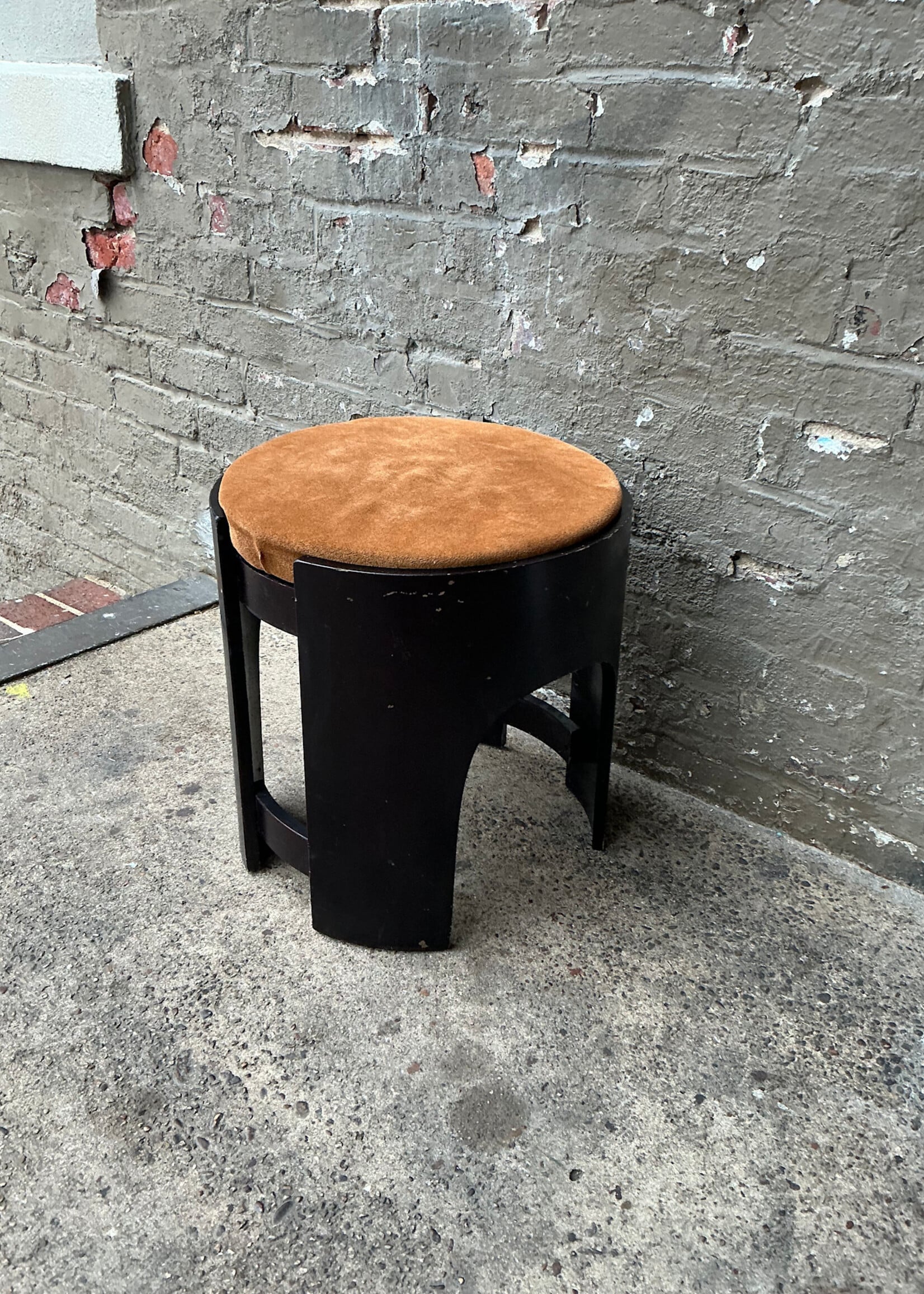 GOODWOOD Vintage Post Modern Stool