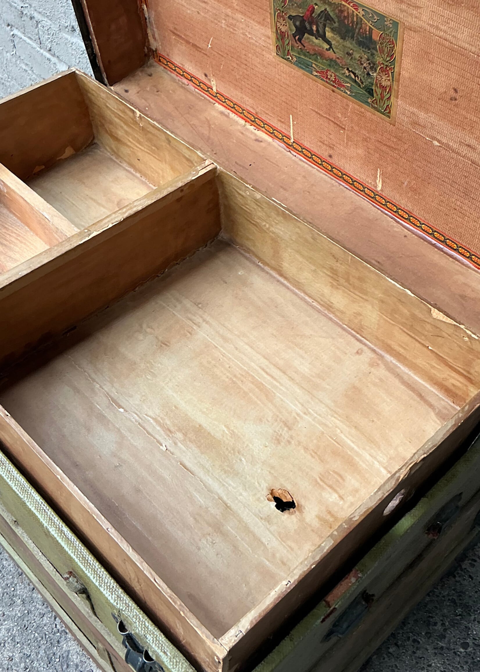 GOODWOOD Painted Steamer Trunk