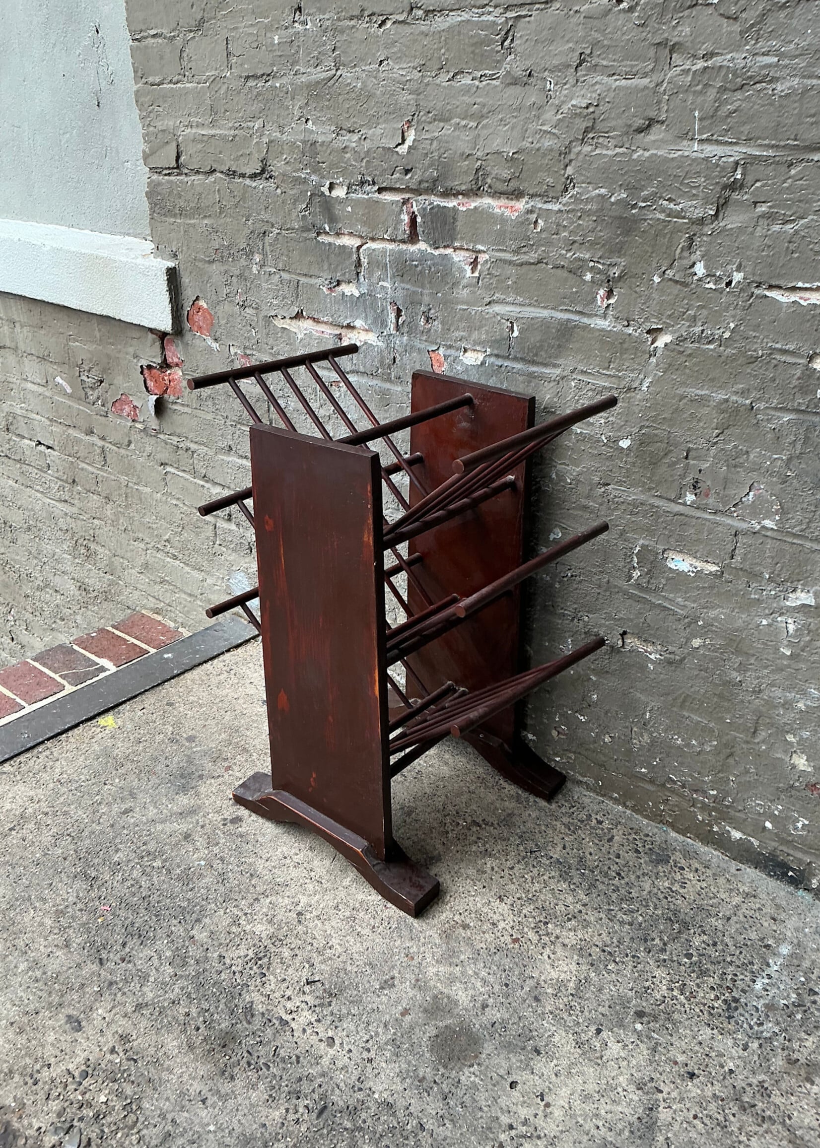 GOODWOOD Antique Magazine Stand