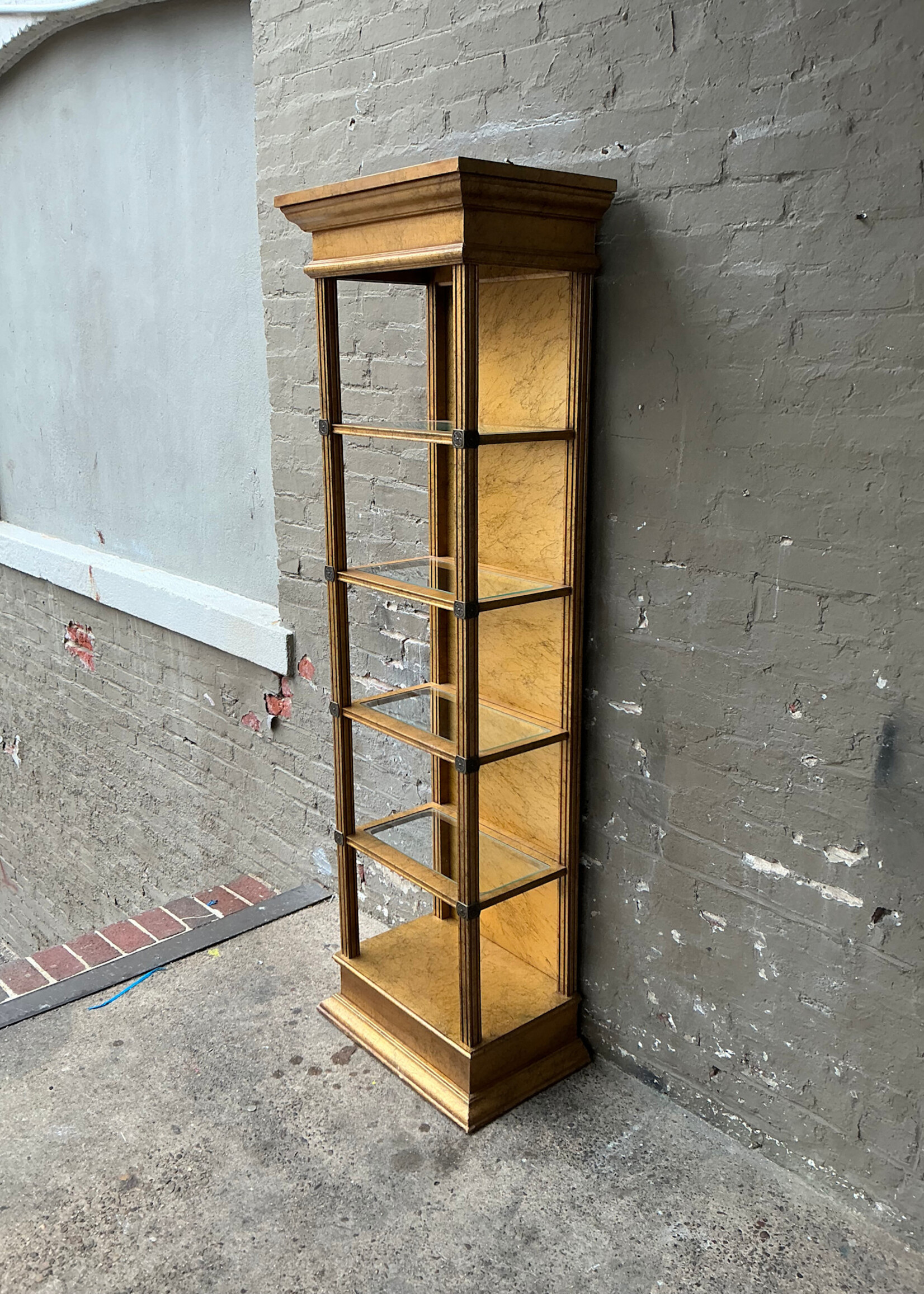GOODWOOD Vintage Lighted Etagere