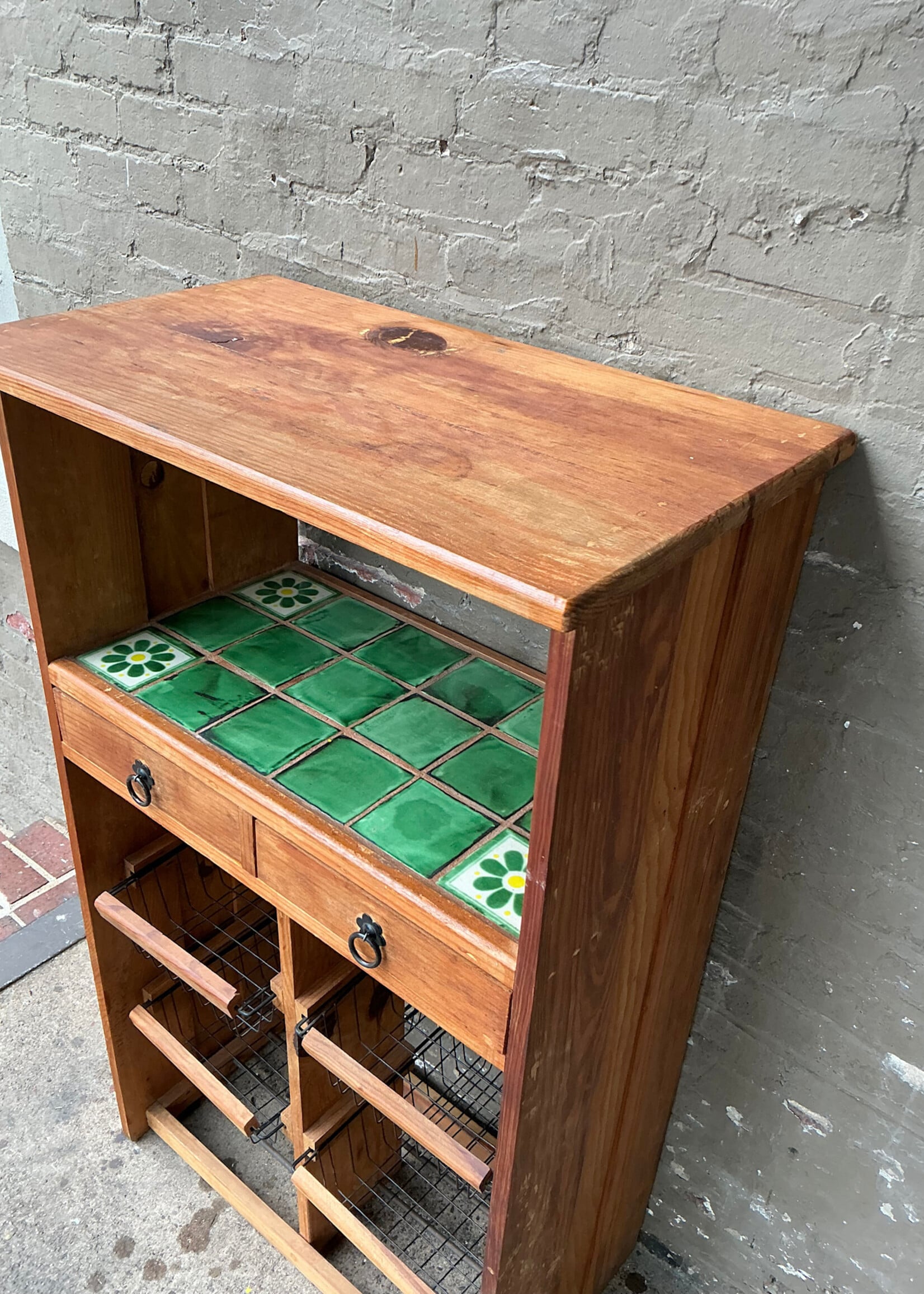 GOODWOOD Vintage Pine and Tile Kitchen Shelf