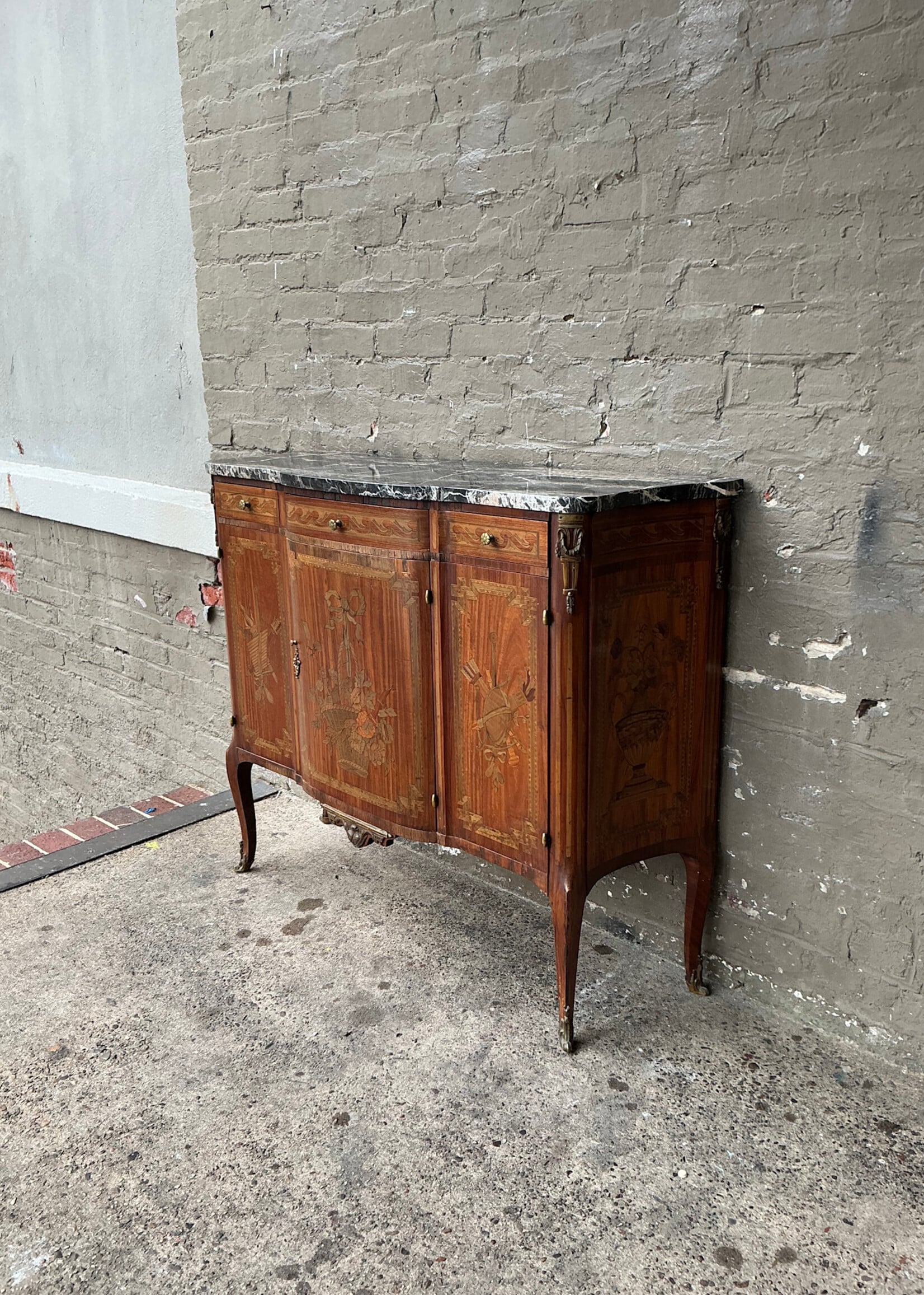 GOODWOOD Louis XV Marble Top Server