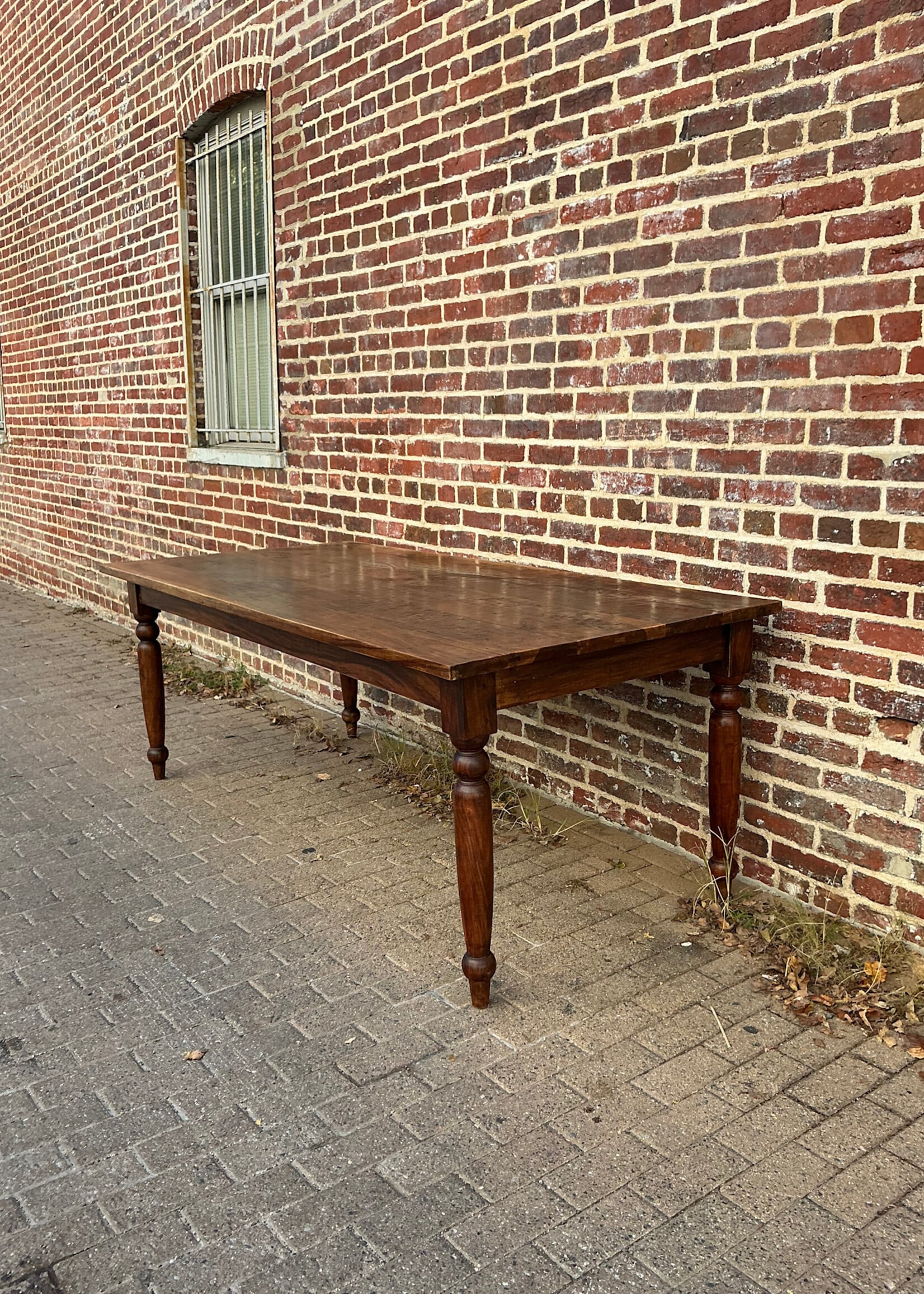 GOODWOOD Solid Hardwood Tavern Table