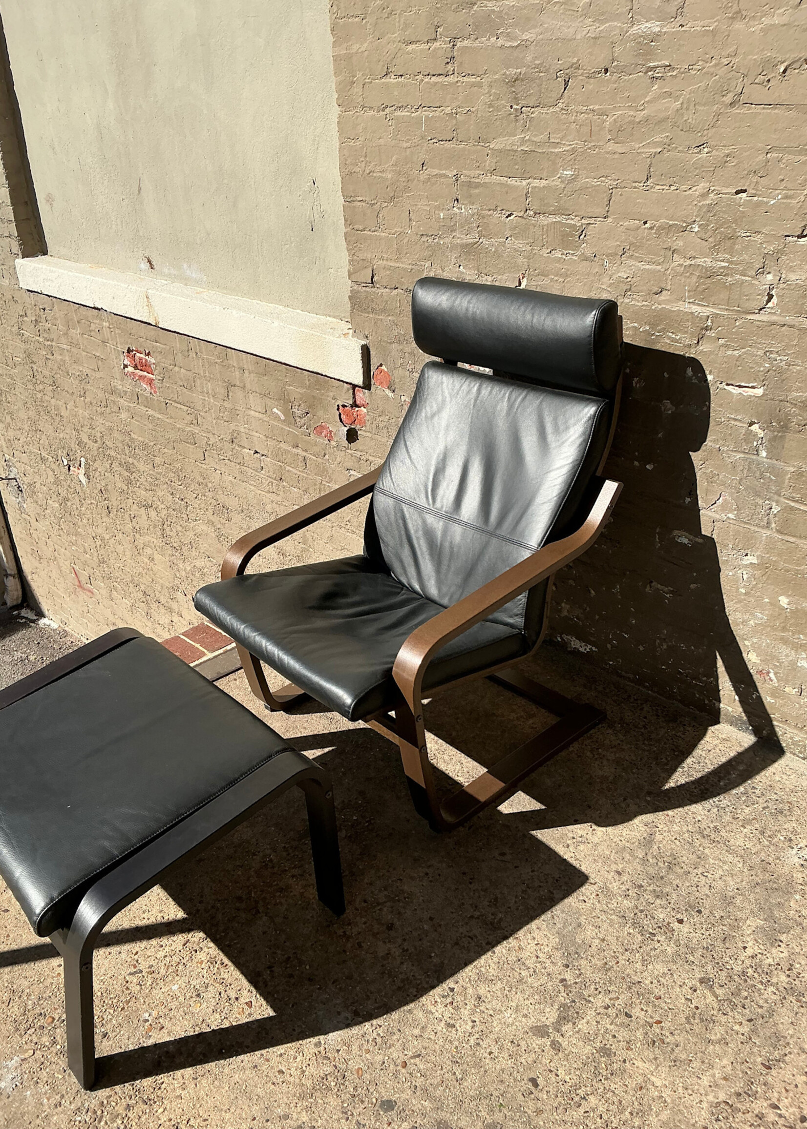 GOODWOOD Poang Leather Lounge Chair