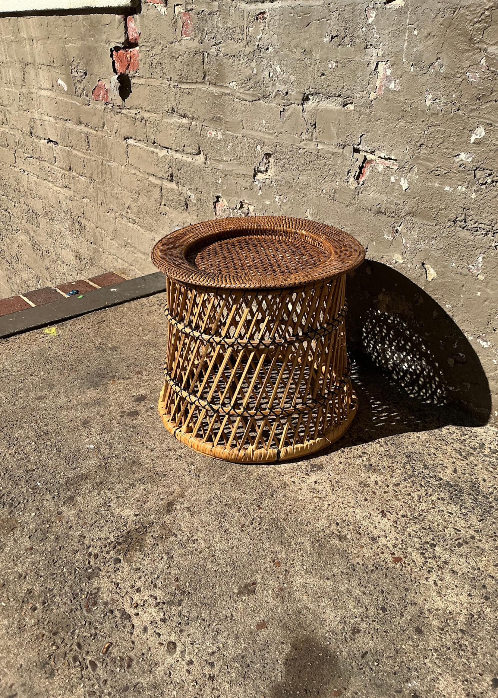 GOODWOOD Caned Tray on Stand