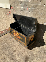 GOODWOOD Small Decorated Chest