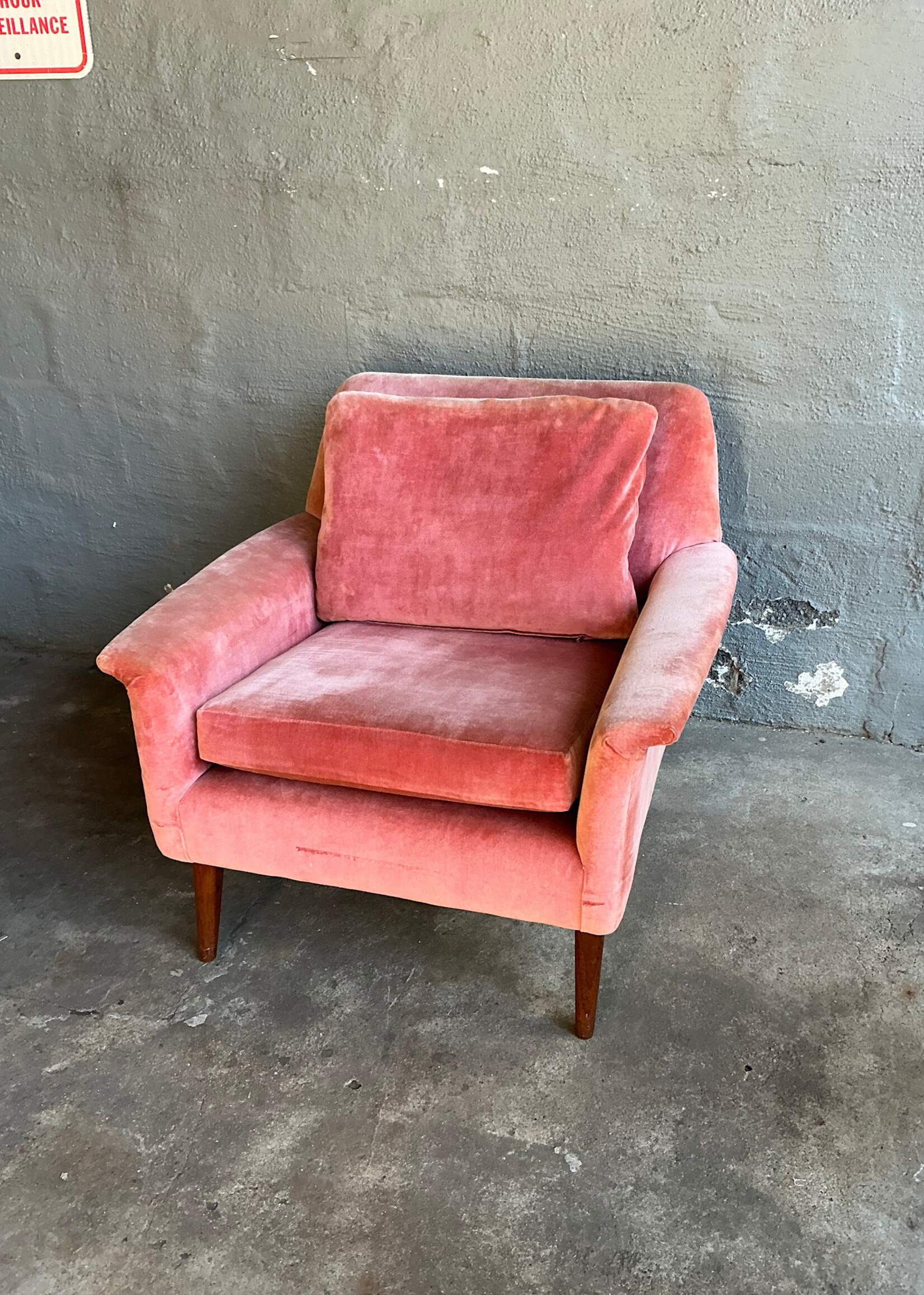 GOODWOOD MCM Lounge Chair