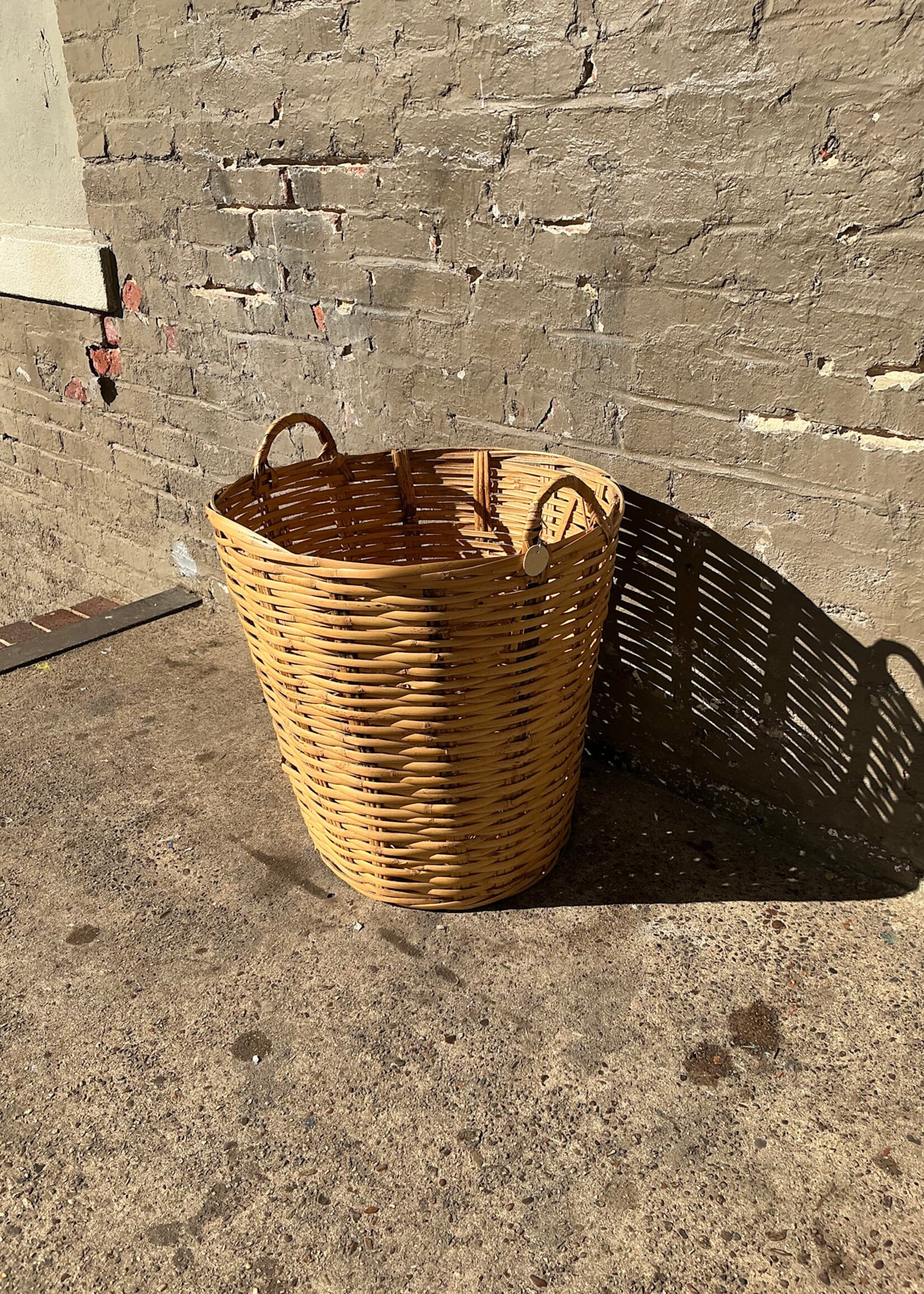 GOODWOOD Two Handle Basket