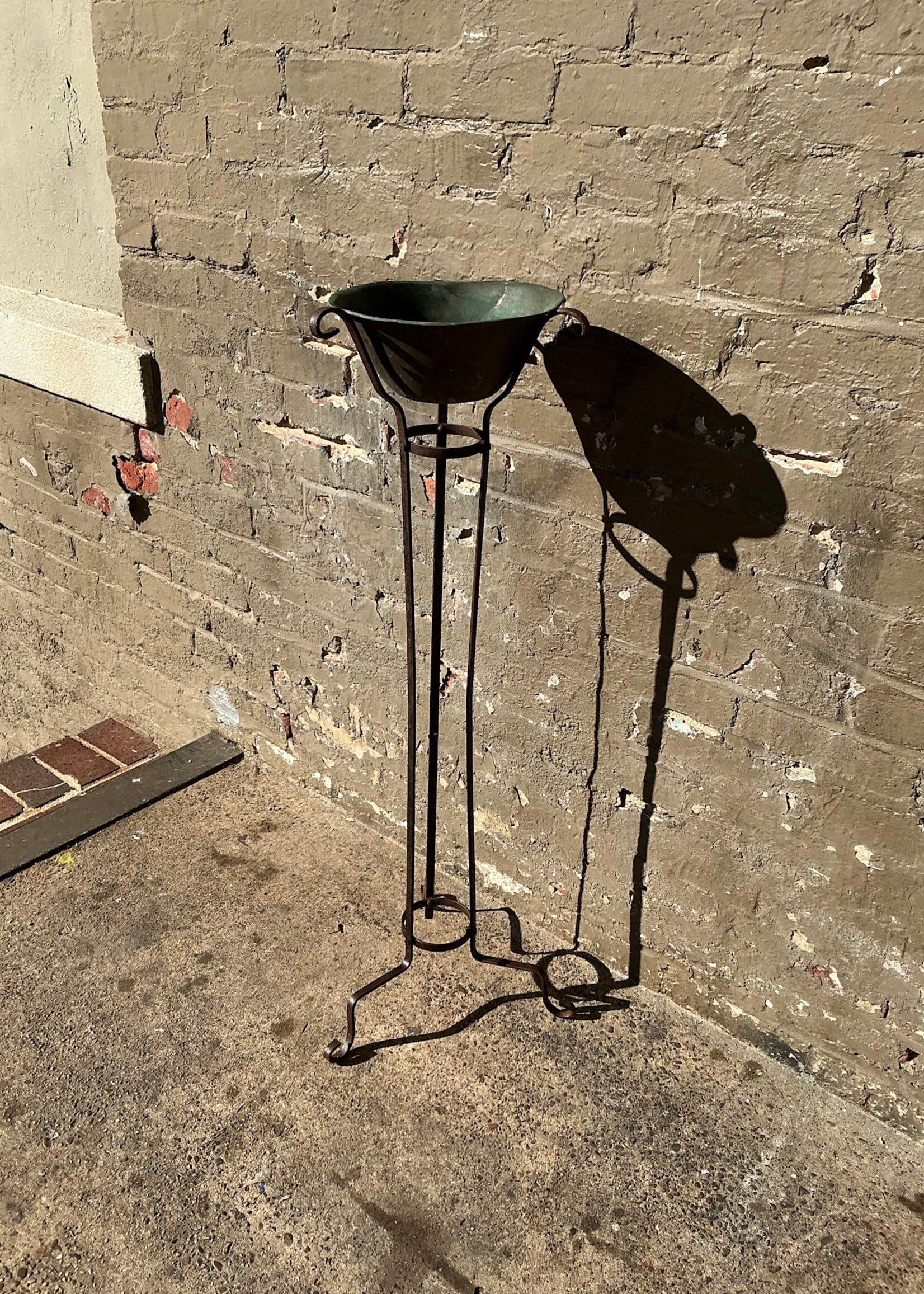 GOODWOOD Antique Copper & Iron Planter