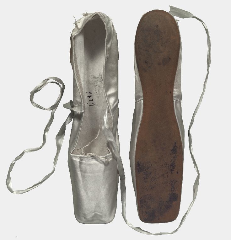 Pointe Shoes Demystified - The DanceWEAR Shoppe