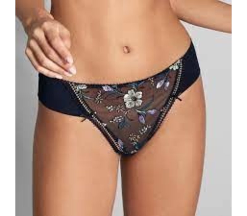 Lauren Thong 01218 Nuit Magique