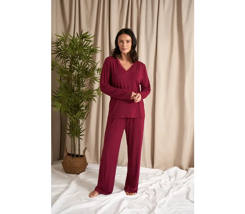 Pretty You London Bamboo Lace V-Neck PJ Set Bordeaux
