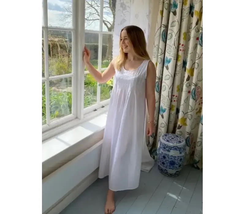 English Rose Daisy Sleeveless Nightie