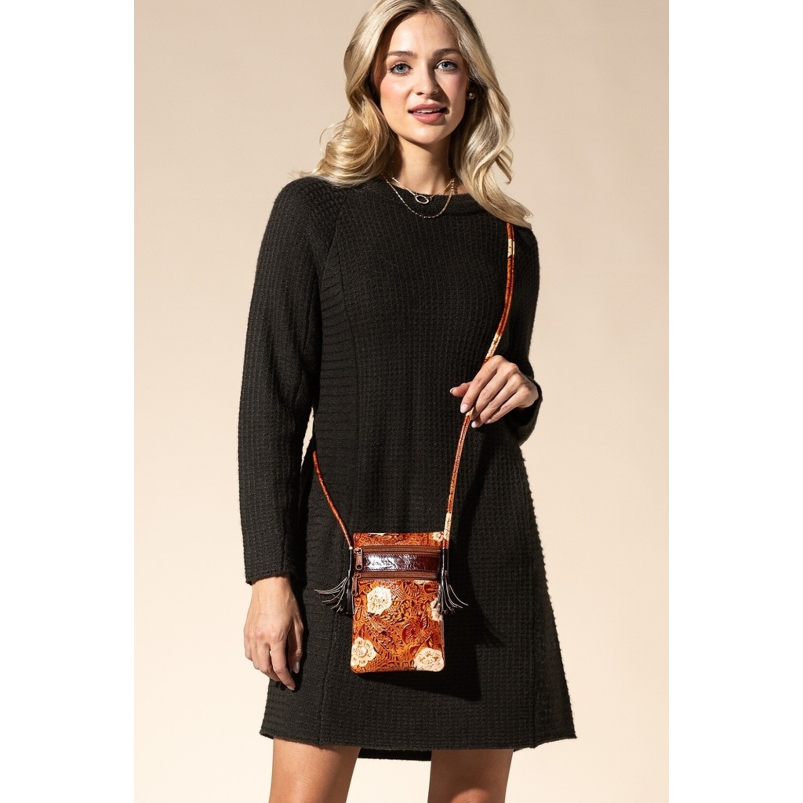 Urbanista Urbanista Hand-painted Leather Phone Bag | Magnolia