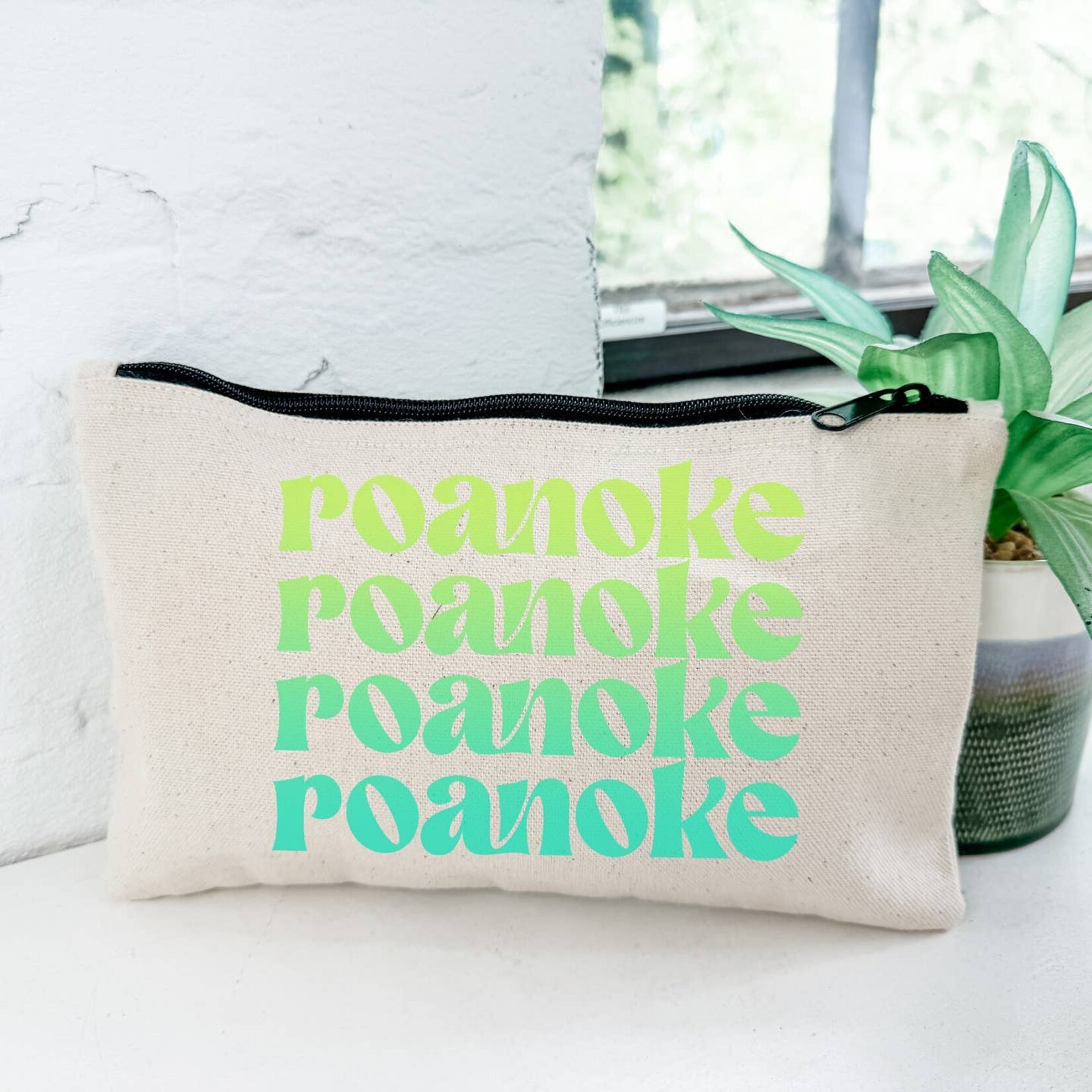 Moonlight Makers Moonlight Makers- Roanoke Pouch Green