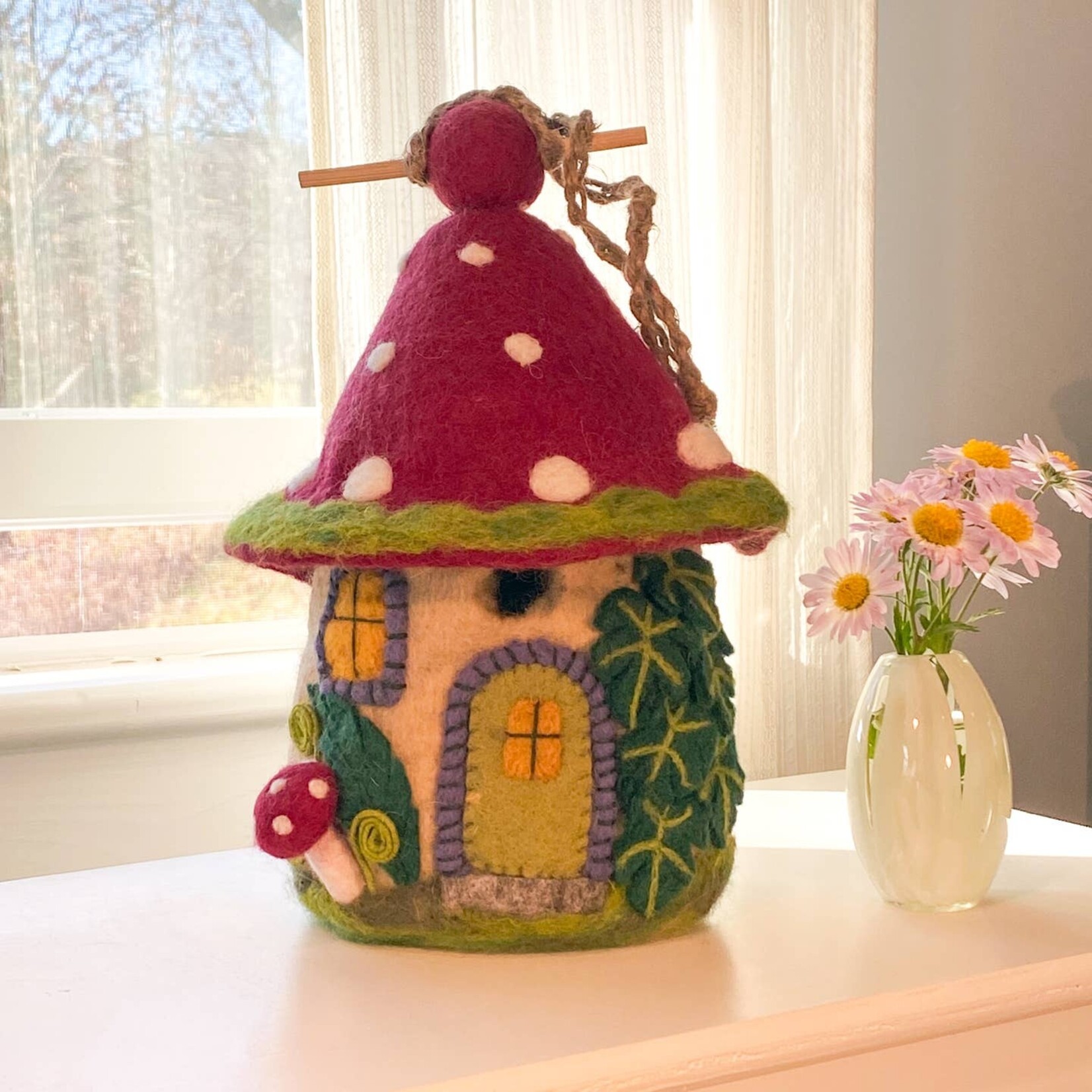 DZI DZI Mossy Mushroom Birdhouse